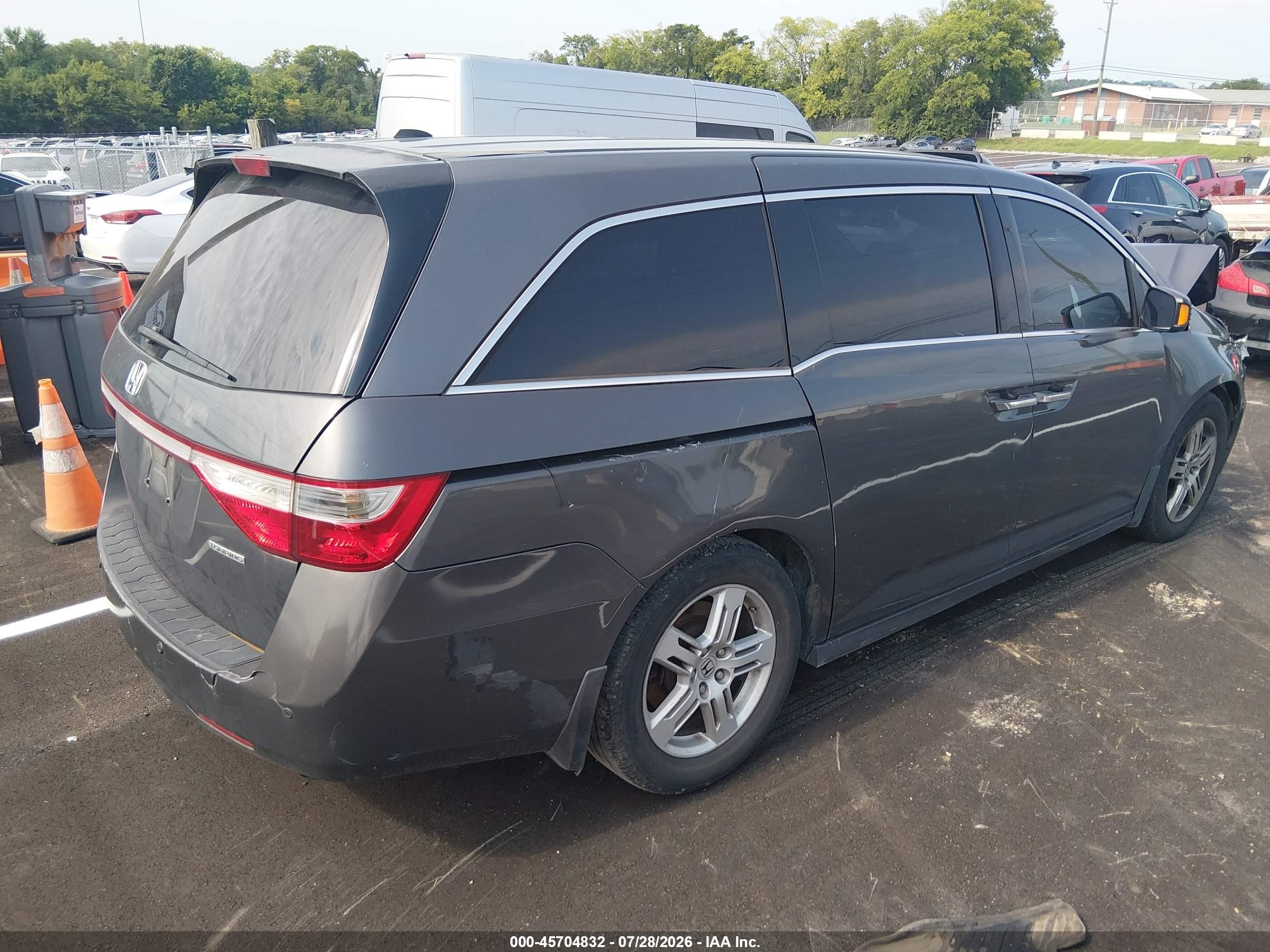 2013 Honda Odyssey Touring/touring Elite Gray vin: 5FNRL5H90DB071463