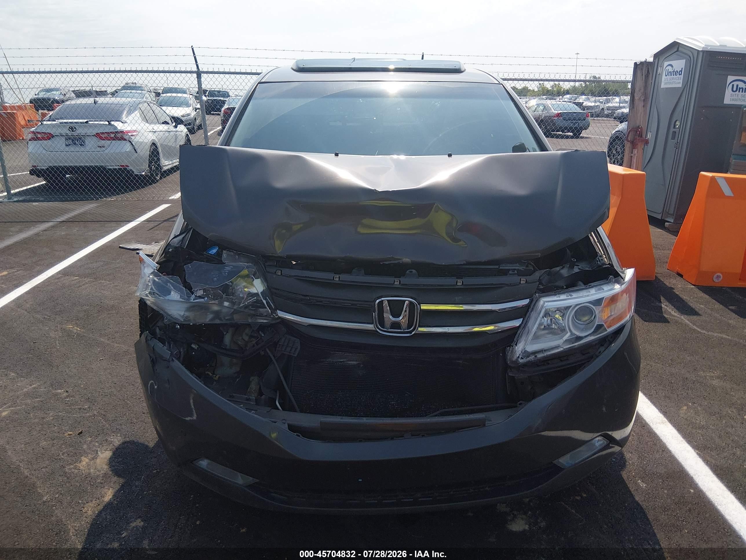 2013 Honda Odyssey Touring/touring Elite Gray vin: 5FNRL5H90DB071463