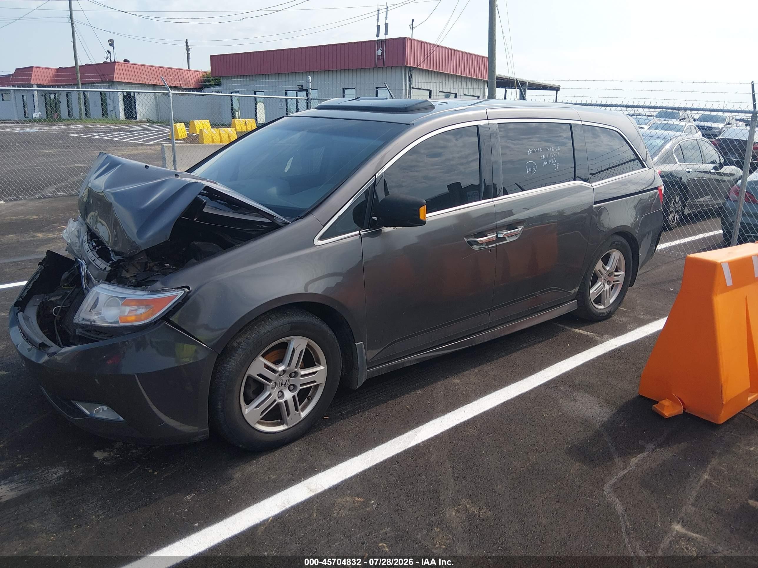 2013 Honda Odyssey Touring/touring Elite Gray vin: 5FNRL5H90DB071463