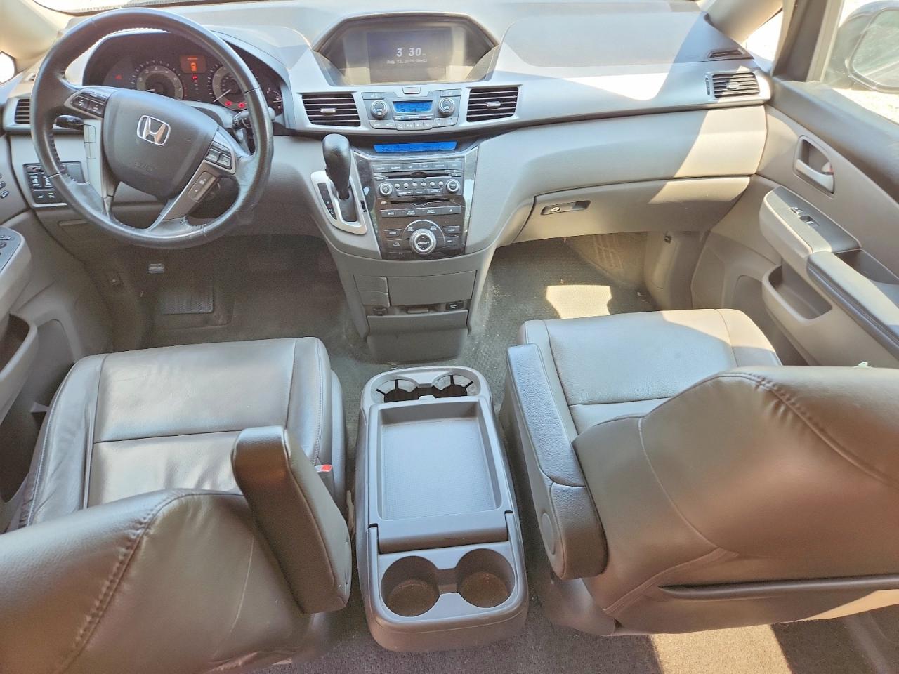 2013 Honda Odyssey Touring Белый vin: 5FNRL5H90DB083709