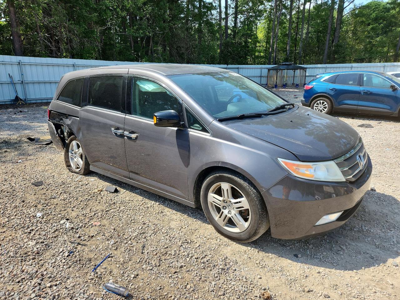 2013 Honda Odyssey Touring Белый vin: 5FNRL5H90DB083709