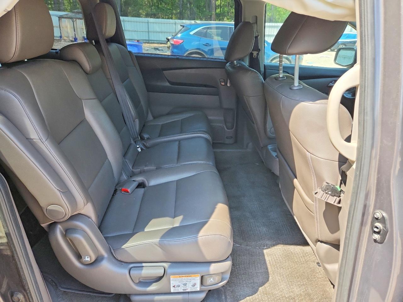 2013 Honda Odyssey Touring Белый vin: 5FNRL5H90DB083709
