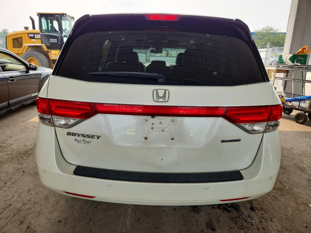 2014 Honda Odyssey Touring White vin: 5FNRL5H90EB004041