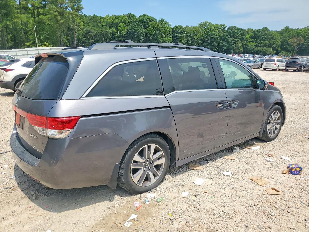 2014 Honda Odyssey Touring Silver vin: 5FNRL5H90EB032826