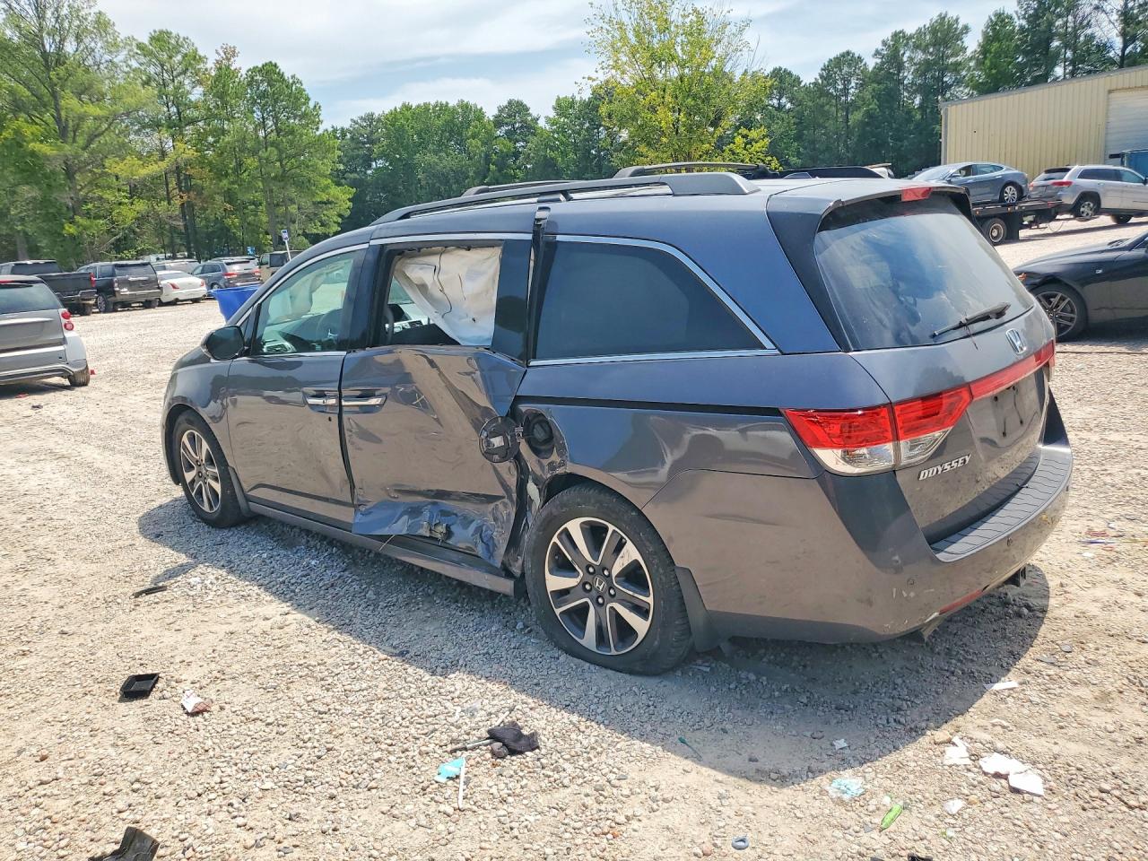 2014 Honda Odyssey Touring Silver vin: 5FNRL5H90EB032826