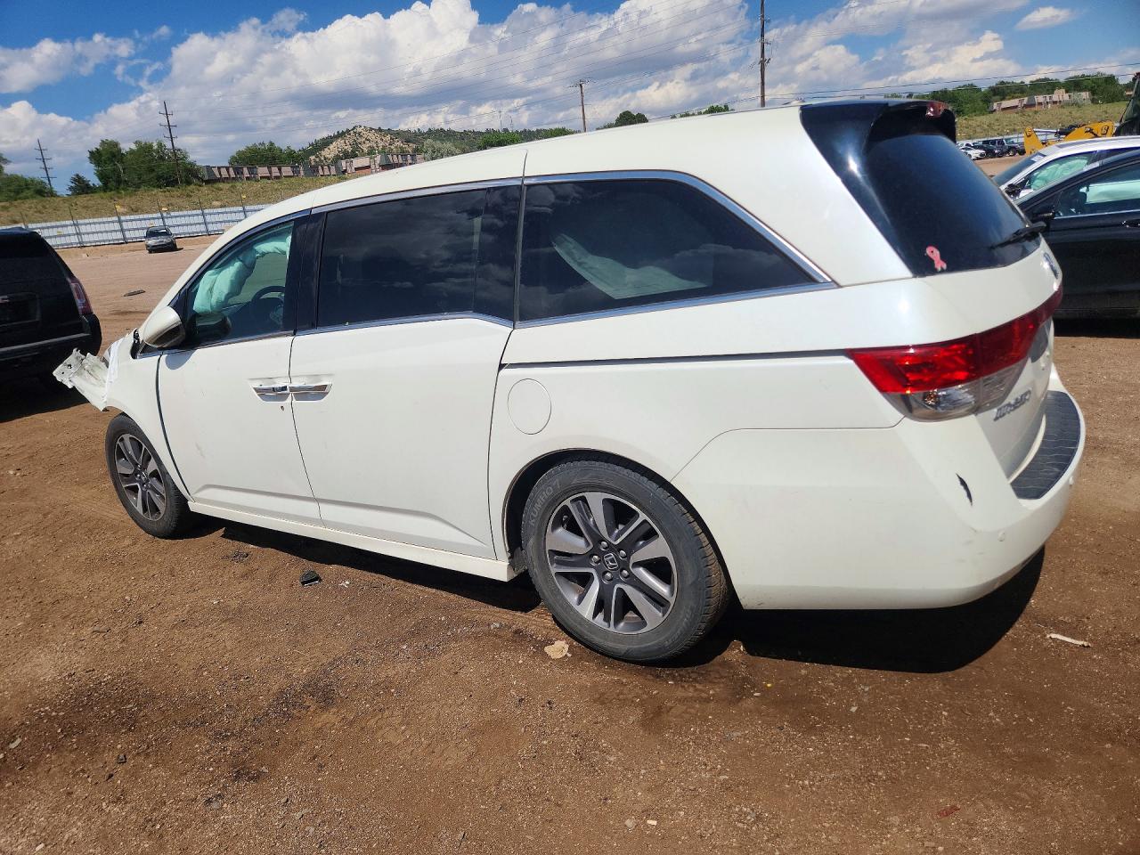 2014 Honda Odyssey Touring White vin: 5FNRL5H90EB050386