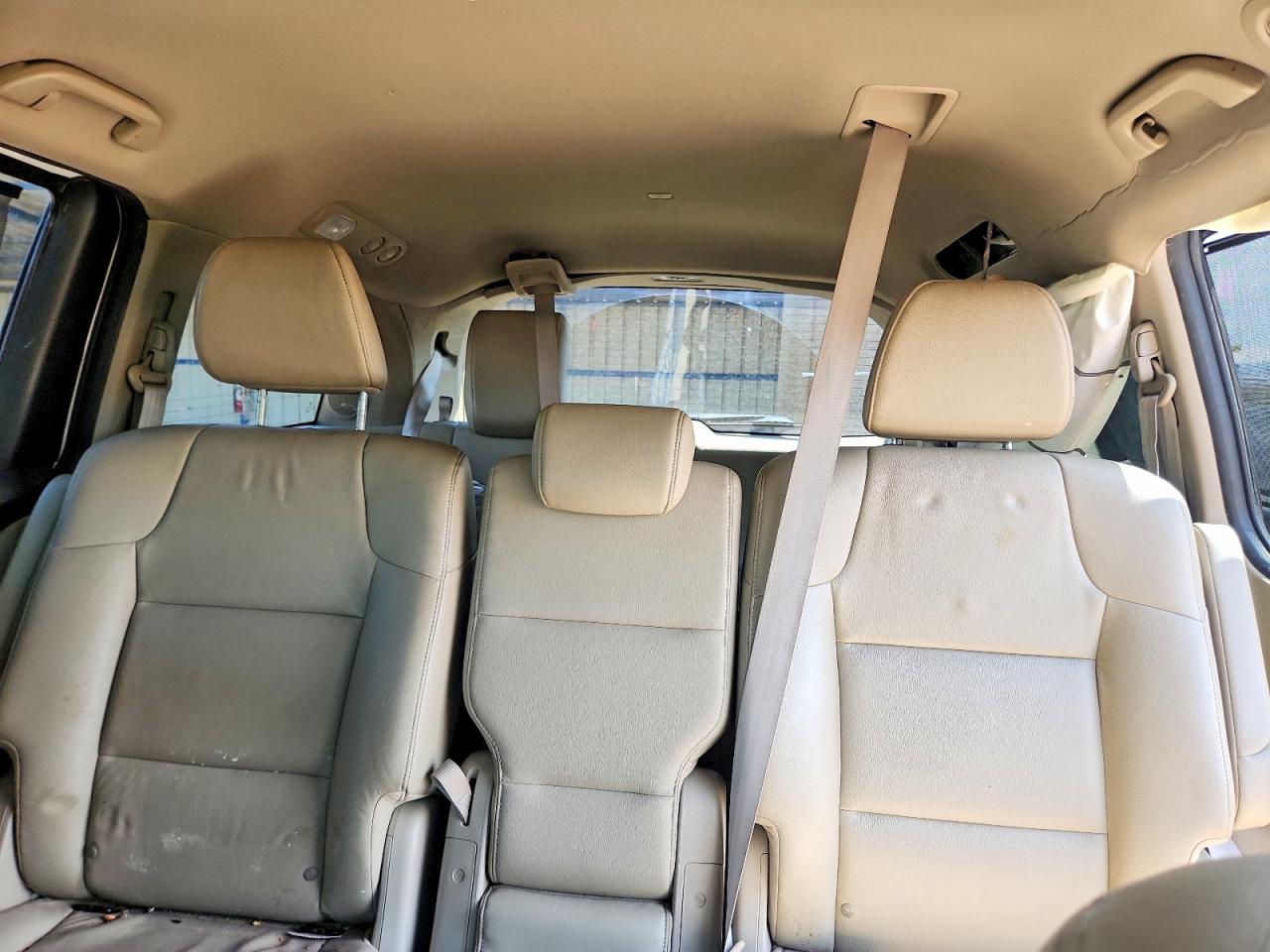 2014 Honda Odyssey Touring White vin: 5FNRL5H90EB050386