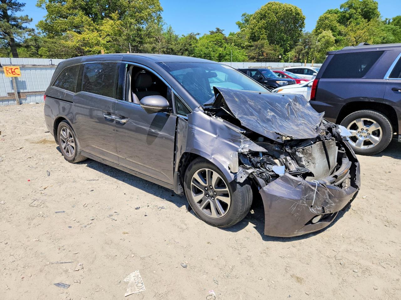 2014 Honda Odyssey Touring Gray vin: 5FNRL5H90EB070122