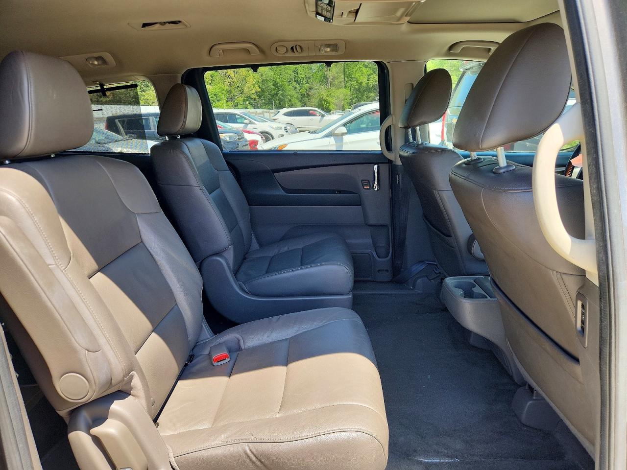 2014 Honda Odyssey Touring Gray vin: 5FNRL5H90EB070122