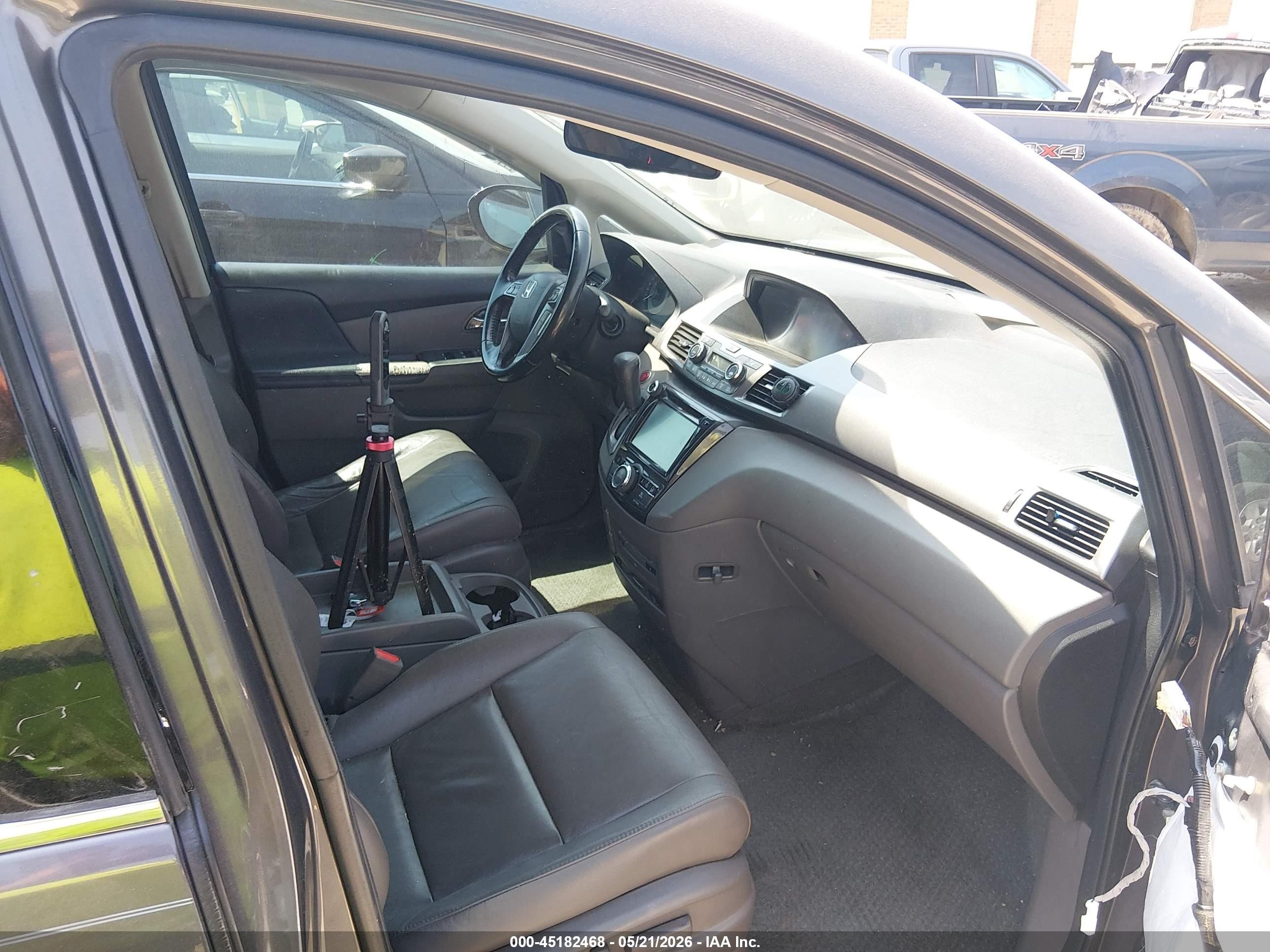 2014 Honda Odyssey Touring/touring Elite Gray vin: 5FNRL5H90EB105029