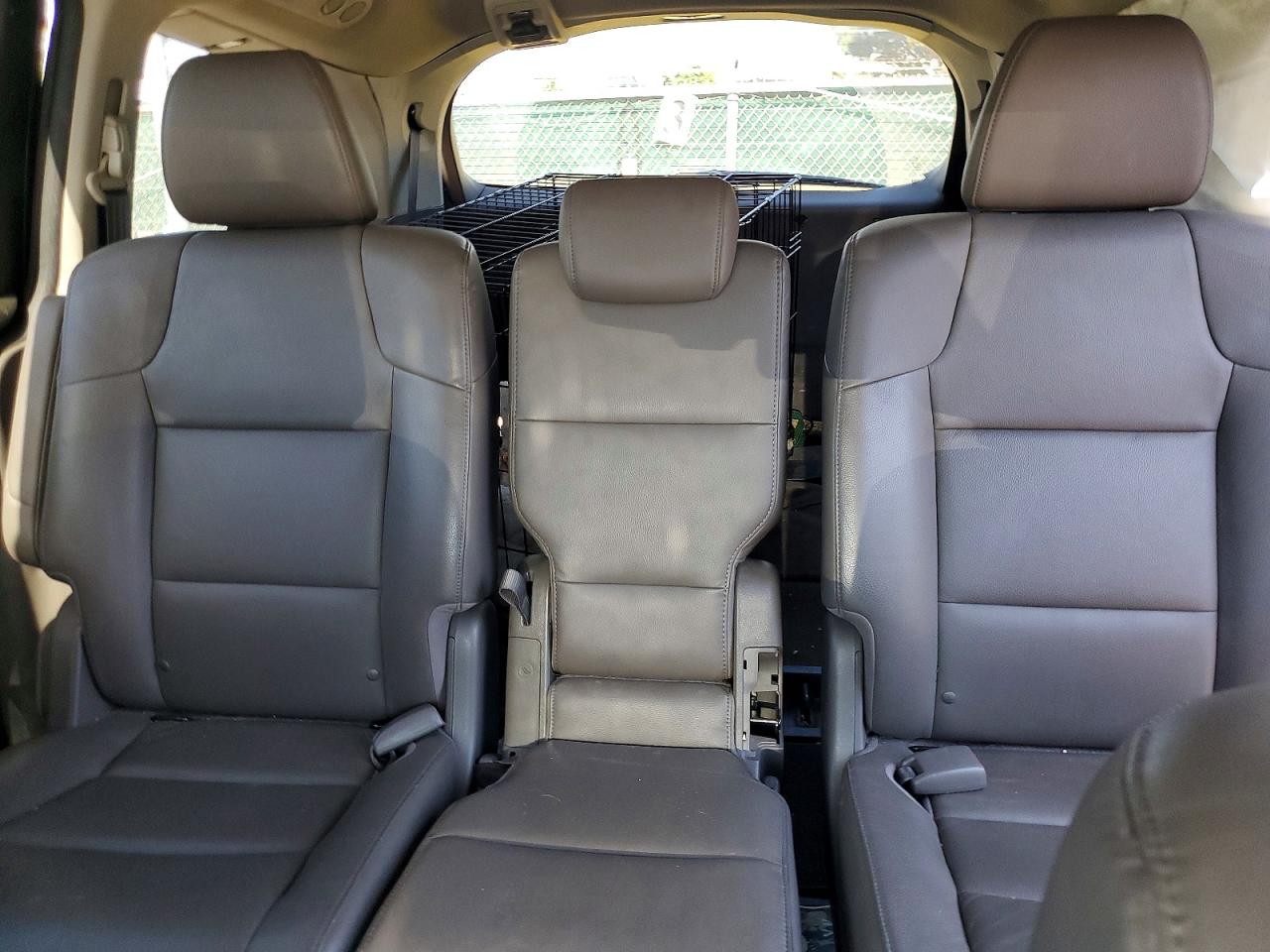 2015 Honda Odyssey Touring Gray vin: 5FNRL5H90FB023822