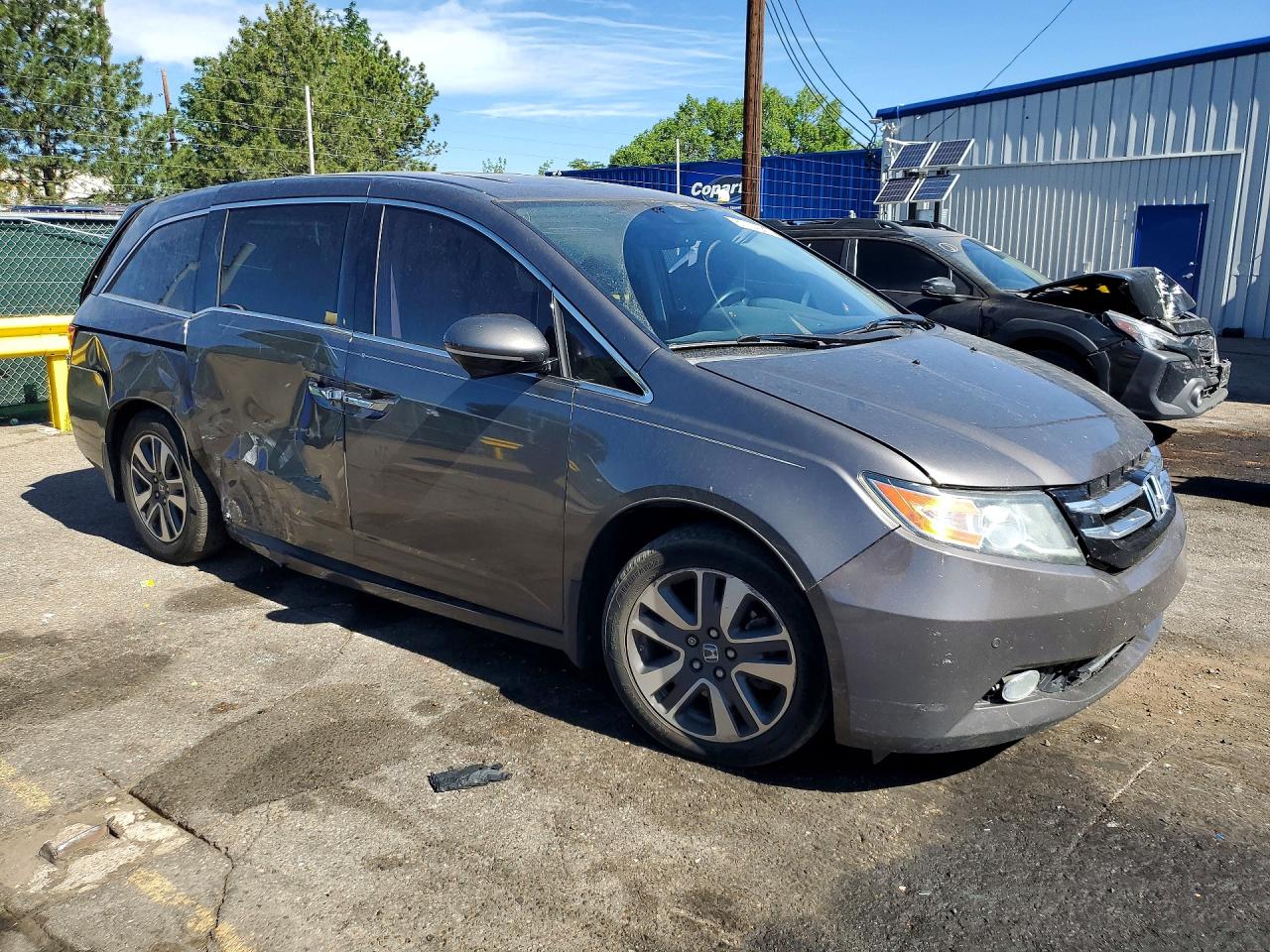 2015 Honda Odyssey Touring Gray vin: 5FNRL5H90FB023822