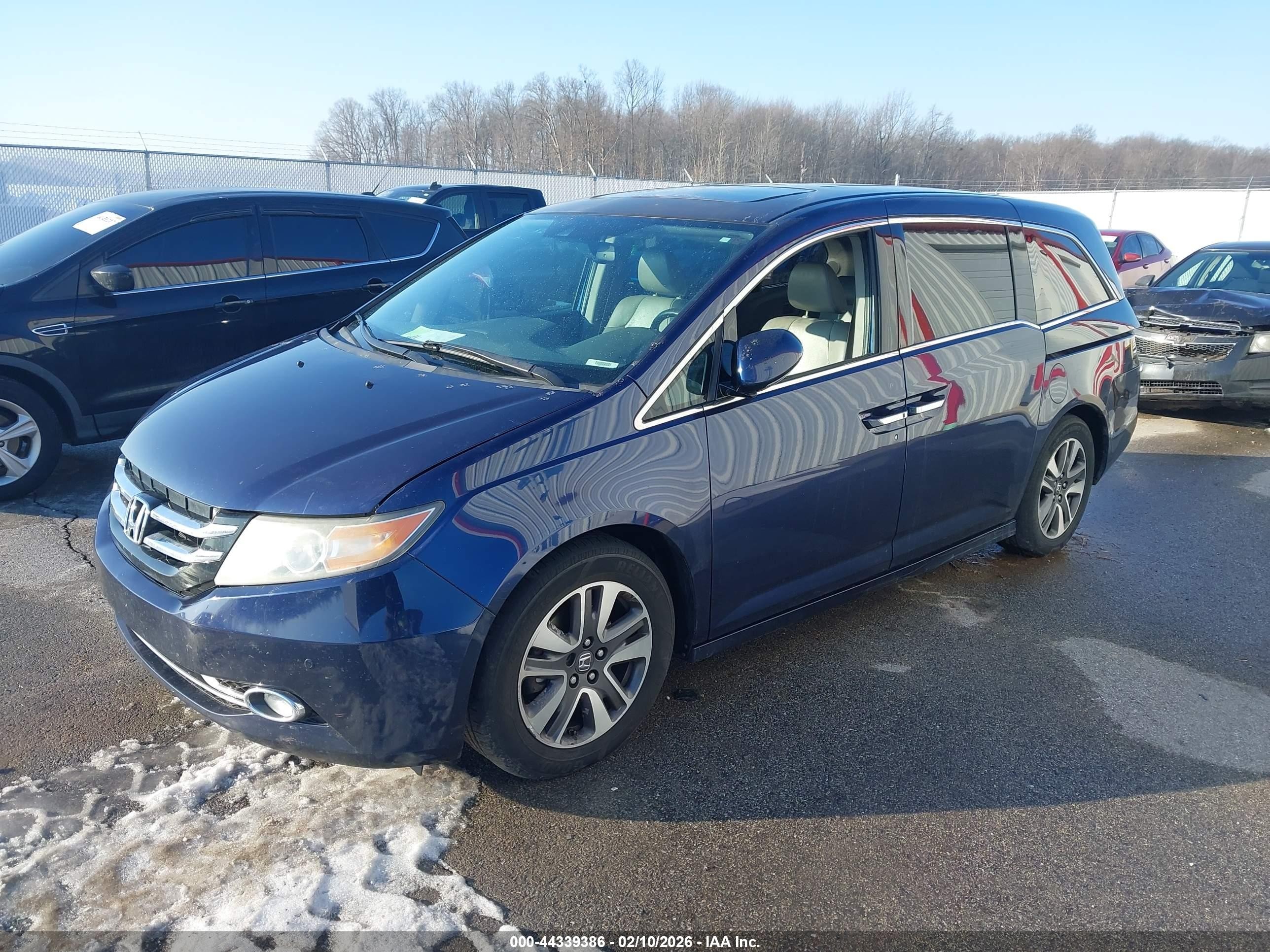 2015 Honda Odyssey Touring/touring Elite Blue vin: 5FNRL5H90FB048445