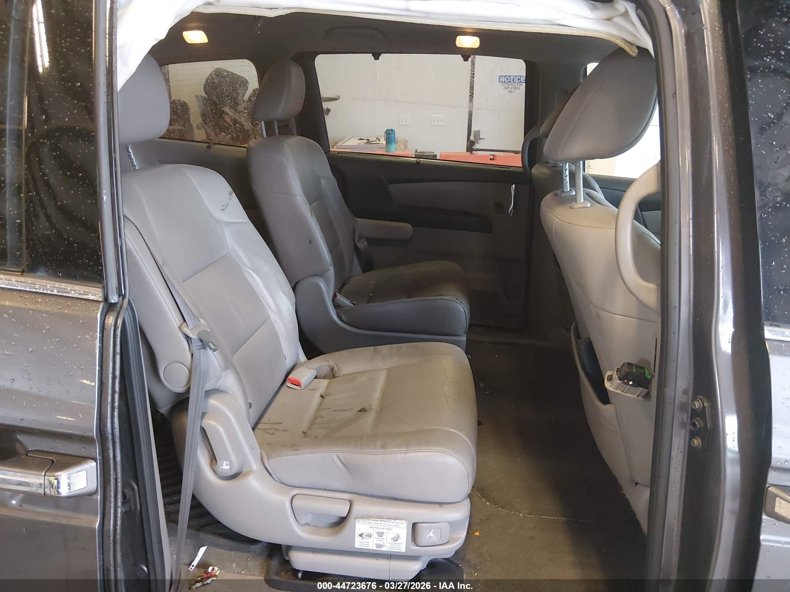 2016 Honda Odyssey Touring/touring Elite Gray vin: 5FNRL5H90GB054909