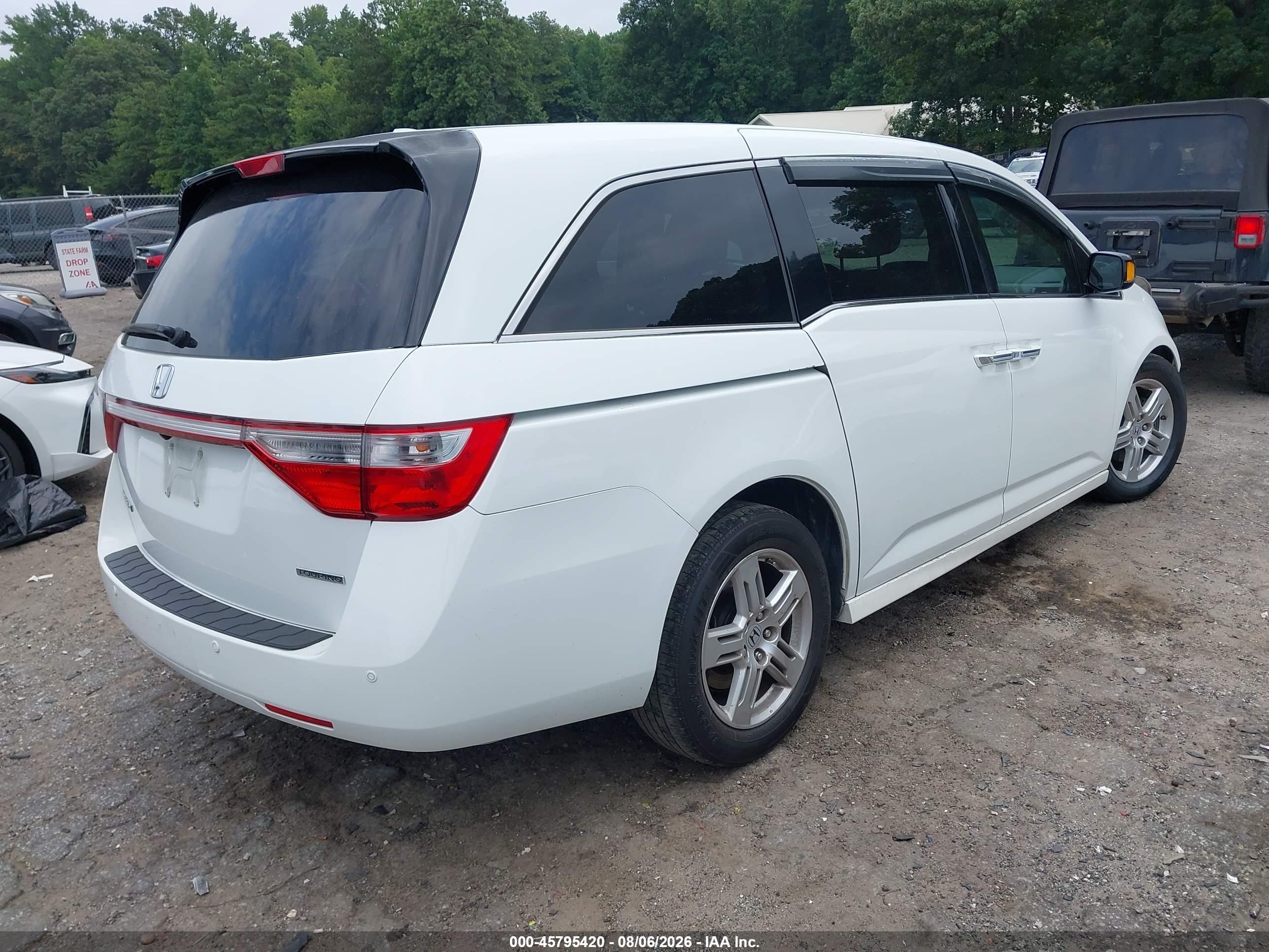 2011 Honda Odyssey Touring/touring Elite Белый vin: 5FNRL5H91BB011947