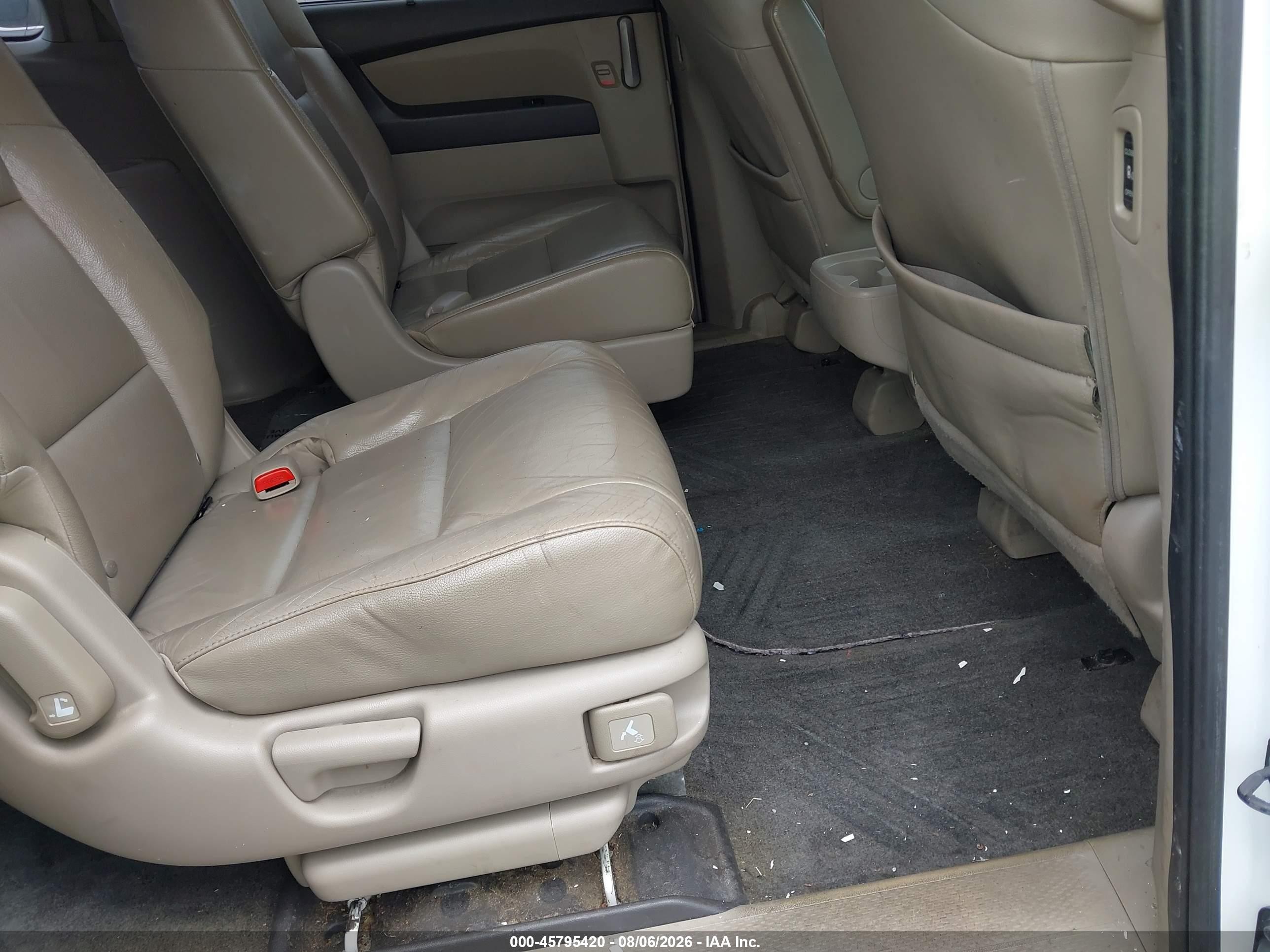 2011 Honda Odyssey Touring/touring Elite Белый vin: 5FNRL5H91BB011947
