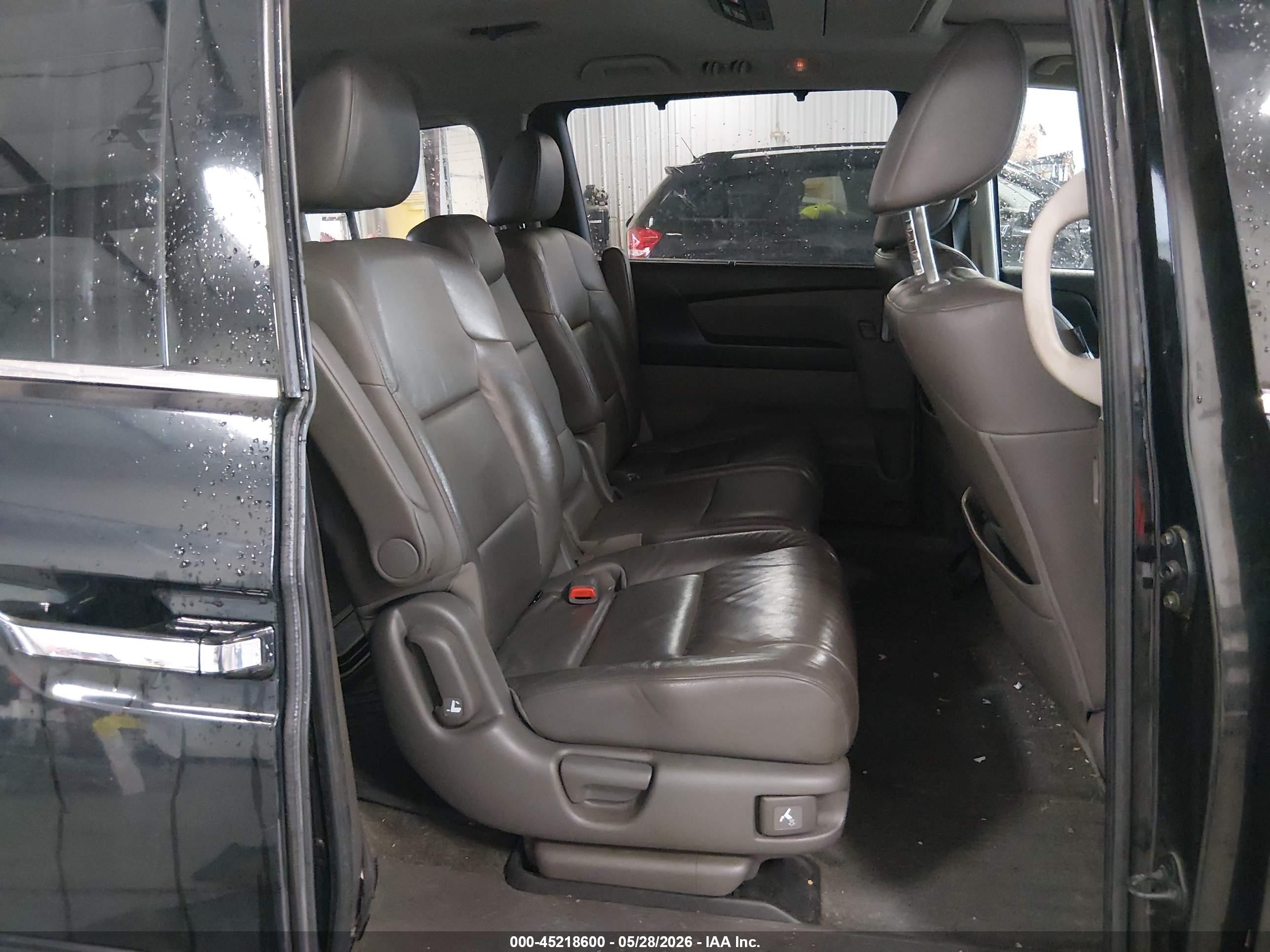 2011 Honda Odyssey Touring/touring Elite Black vin: 5FNRL5H91BB035052