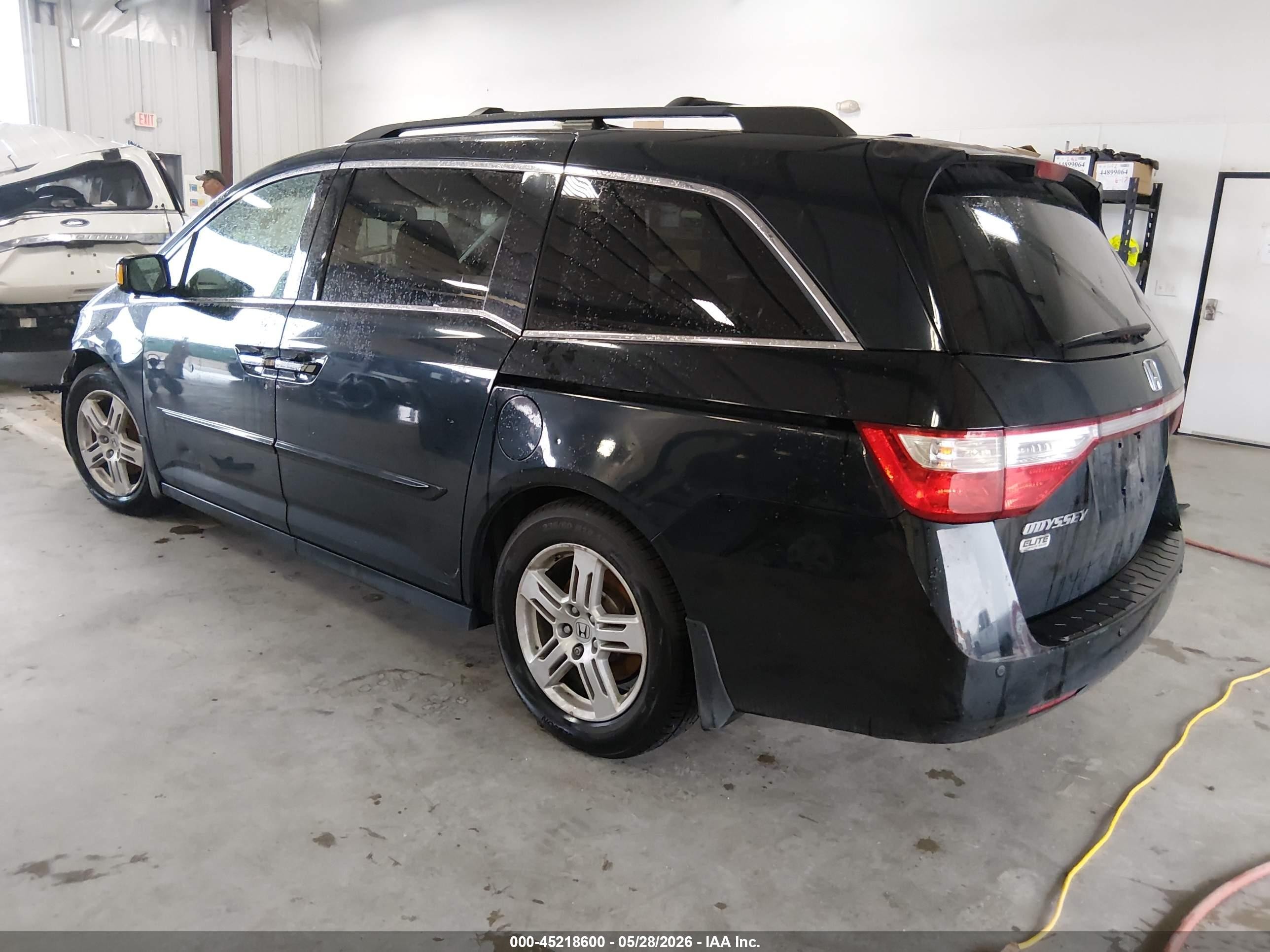 2011 Honda Odyssey Touring/touring Elite Black vin: 5FNRL5H91BB035052