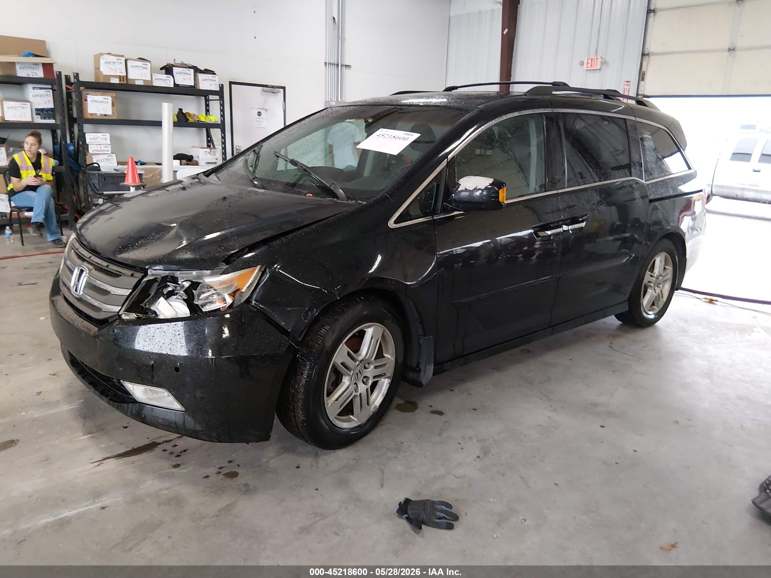 2011 Honda Odyssey Touring/touring Elite Black vin: 5FNRL5H91BB035052