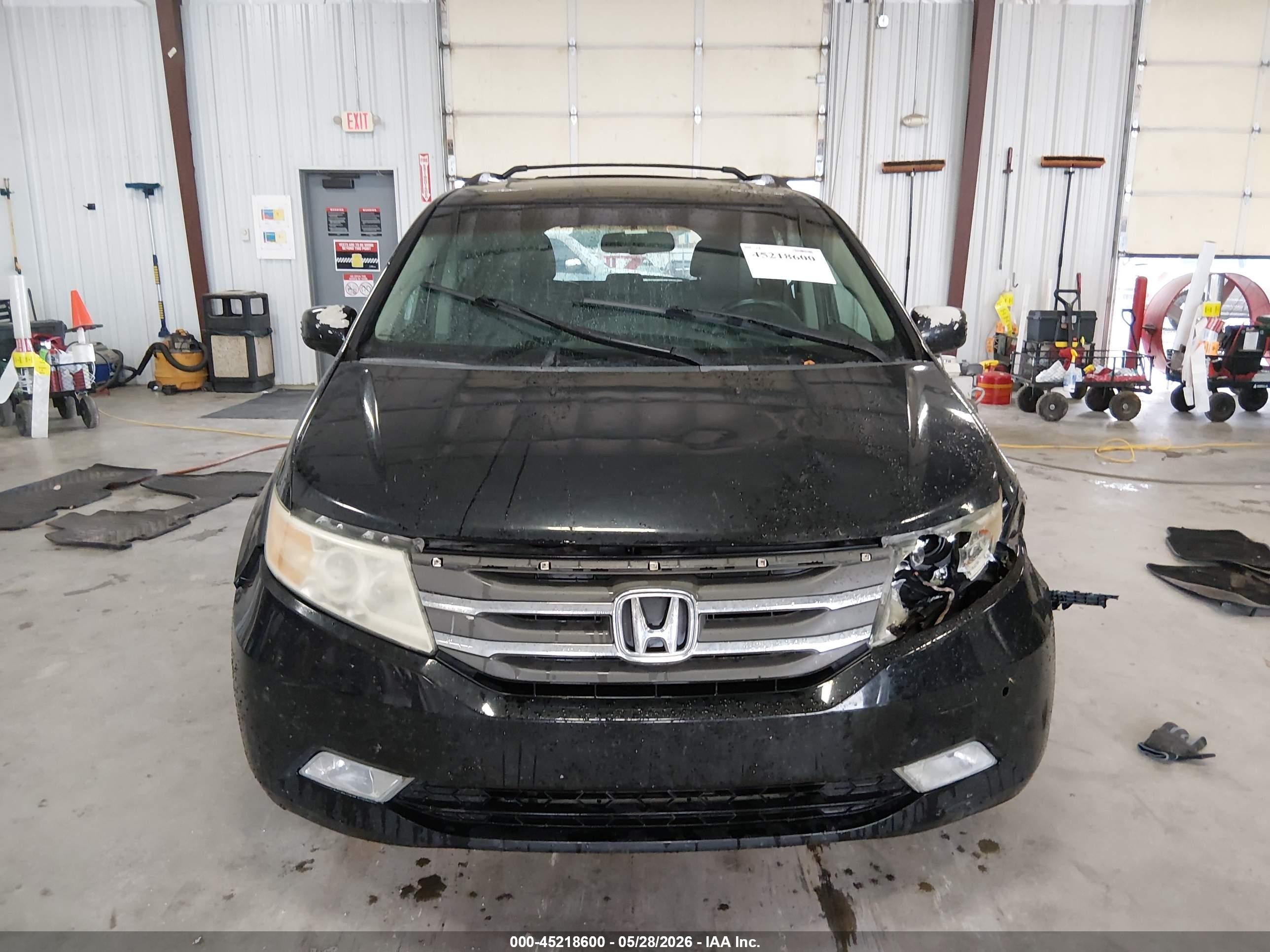 2011 Honda Odyssey Touring/touring Elite Black vin: 5FNRL5H91BB035052