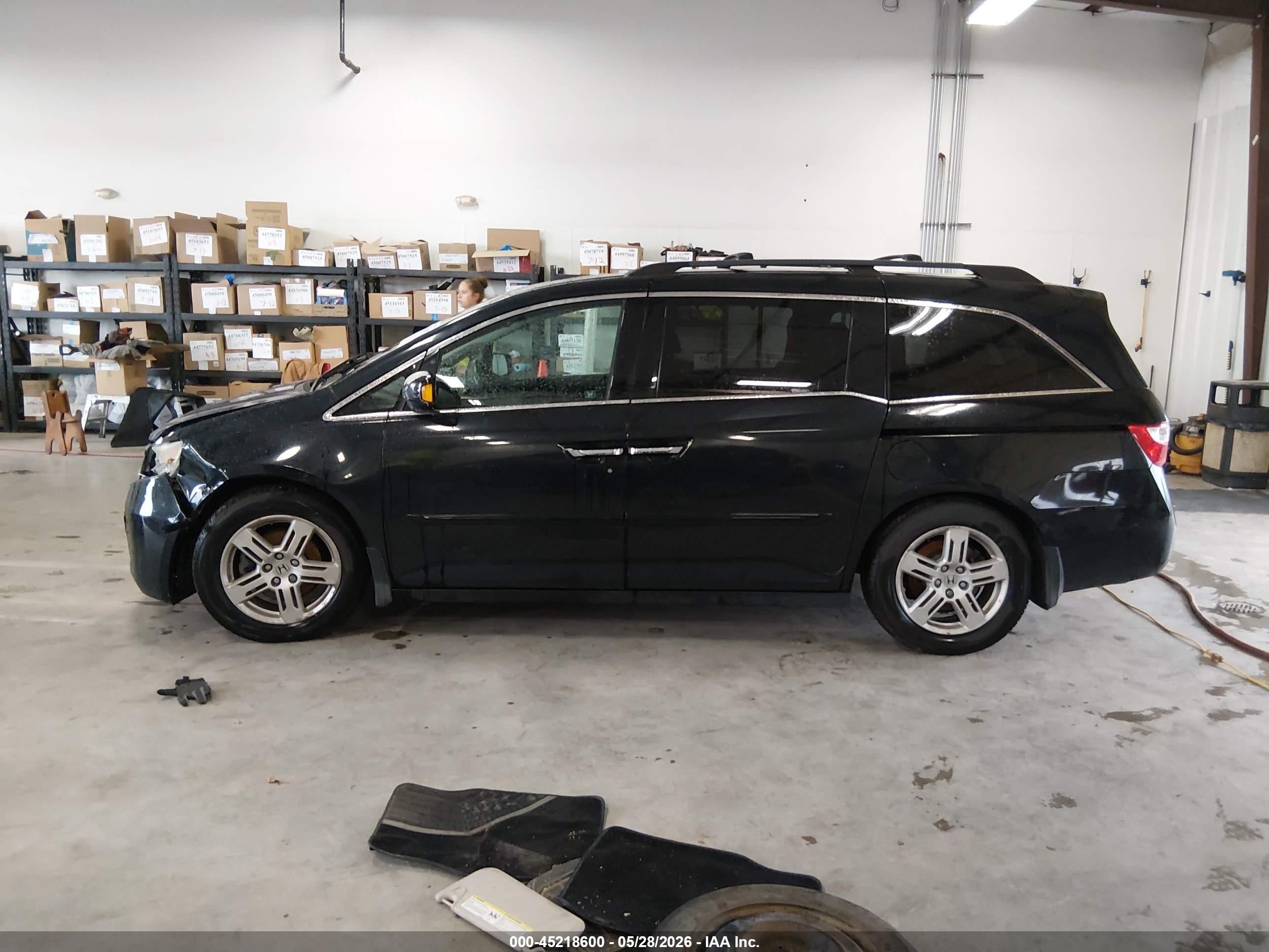 2011 Honda Odyssey Touring/touring Elite Black vin: 5FNRL5H91BB035052