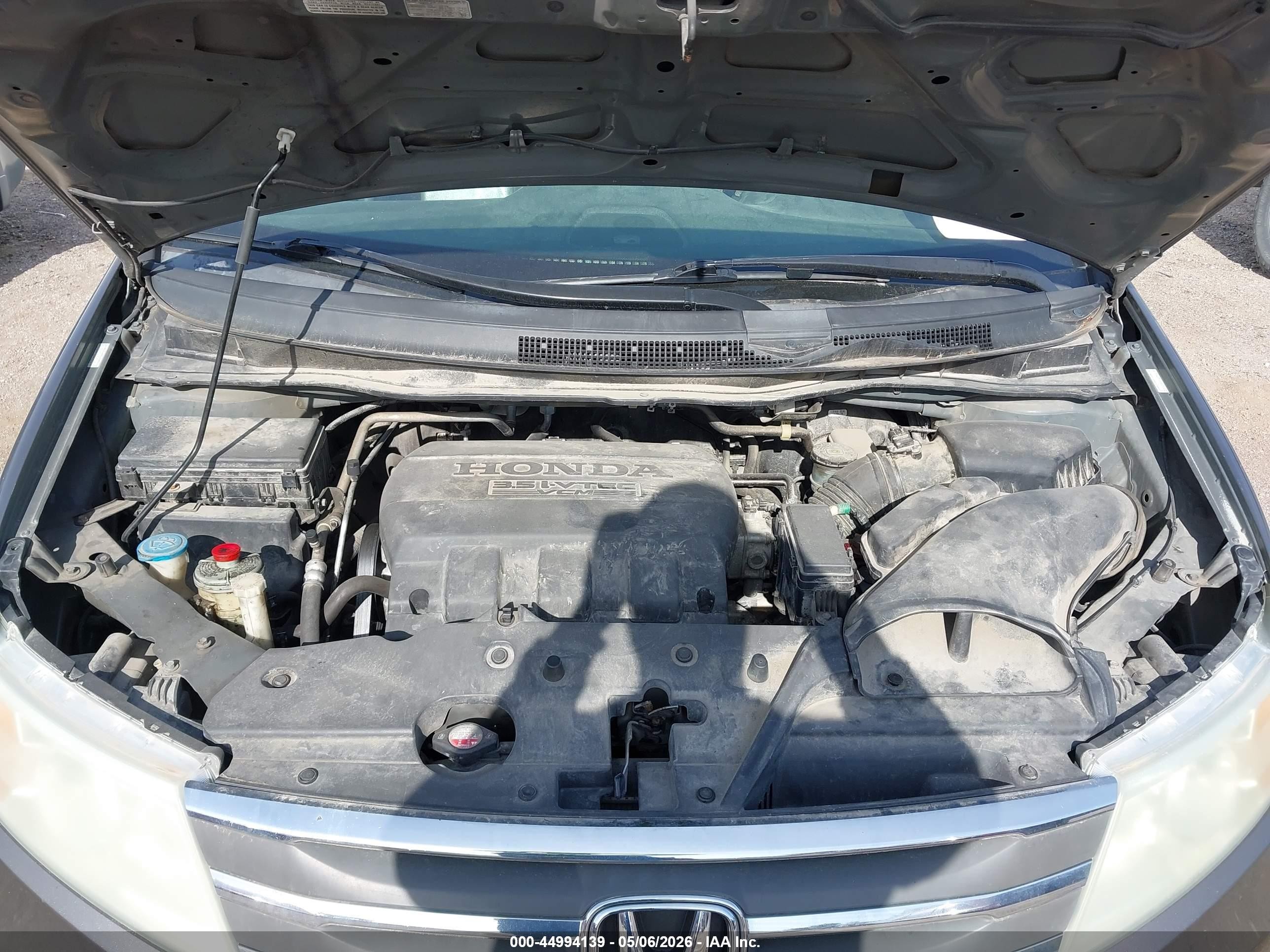 2011 Honda Odyssey Touring/touring Elite Silver vin: 5FNRL5H91BB049940