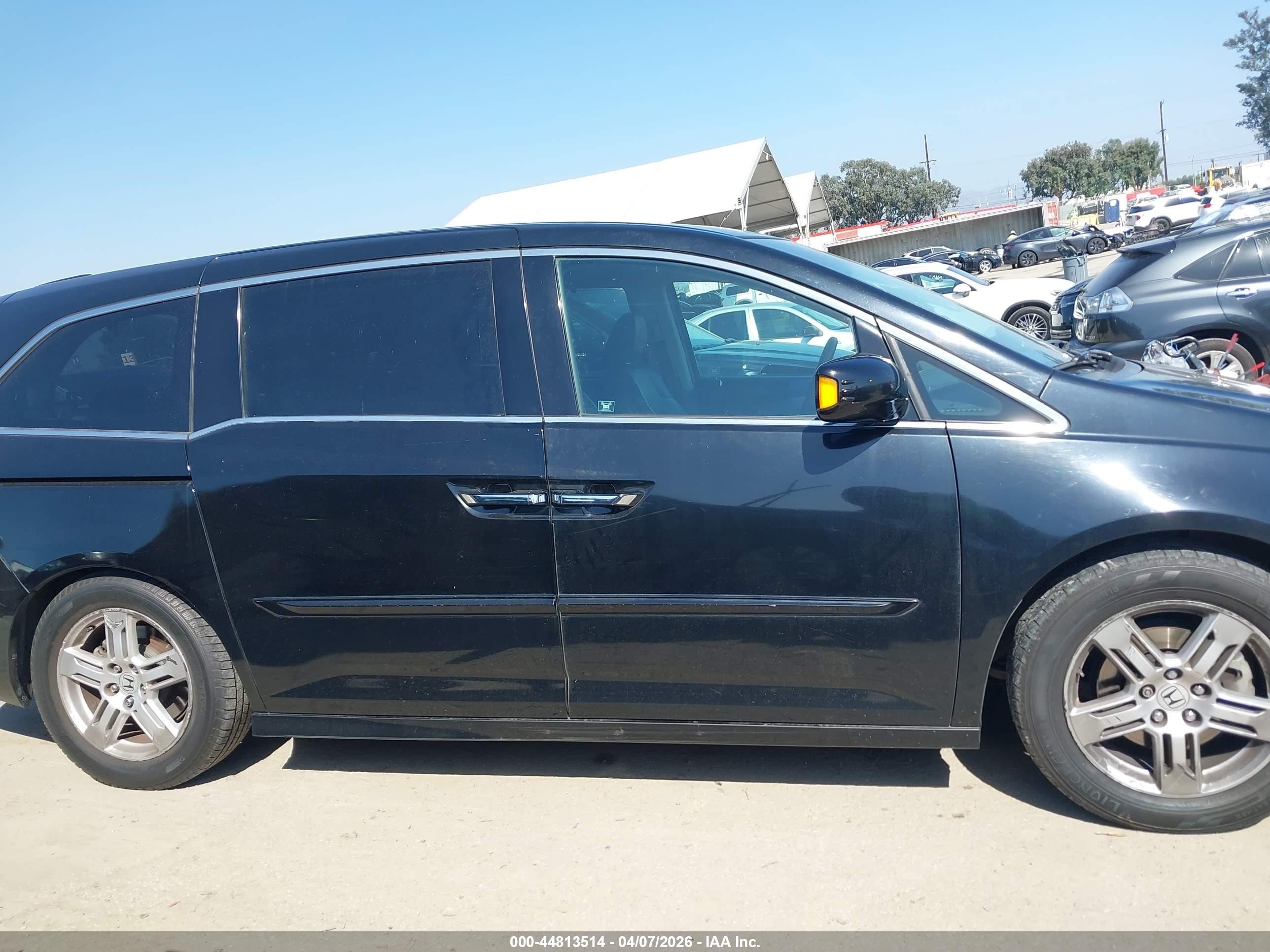 2011 Honda Odyssey Touring/touring Elite Black vin: 5FNRL5H91BB091556