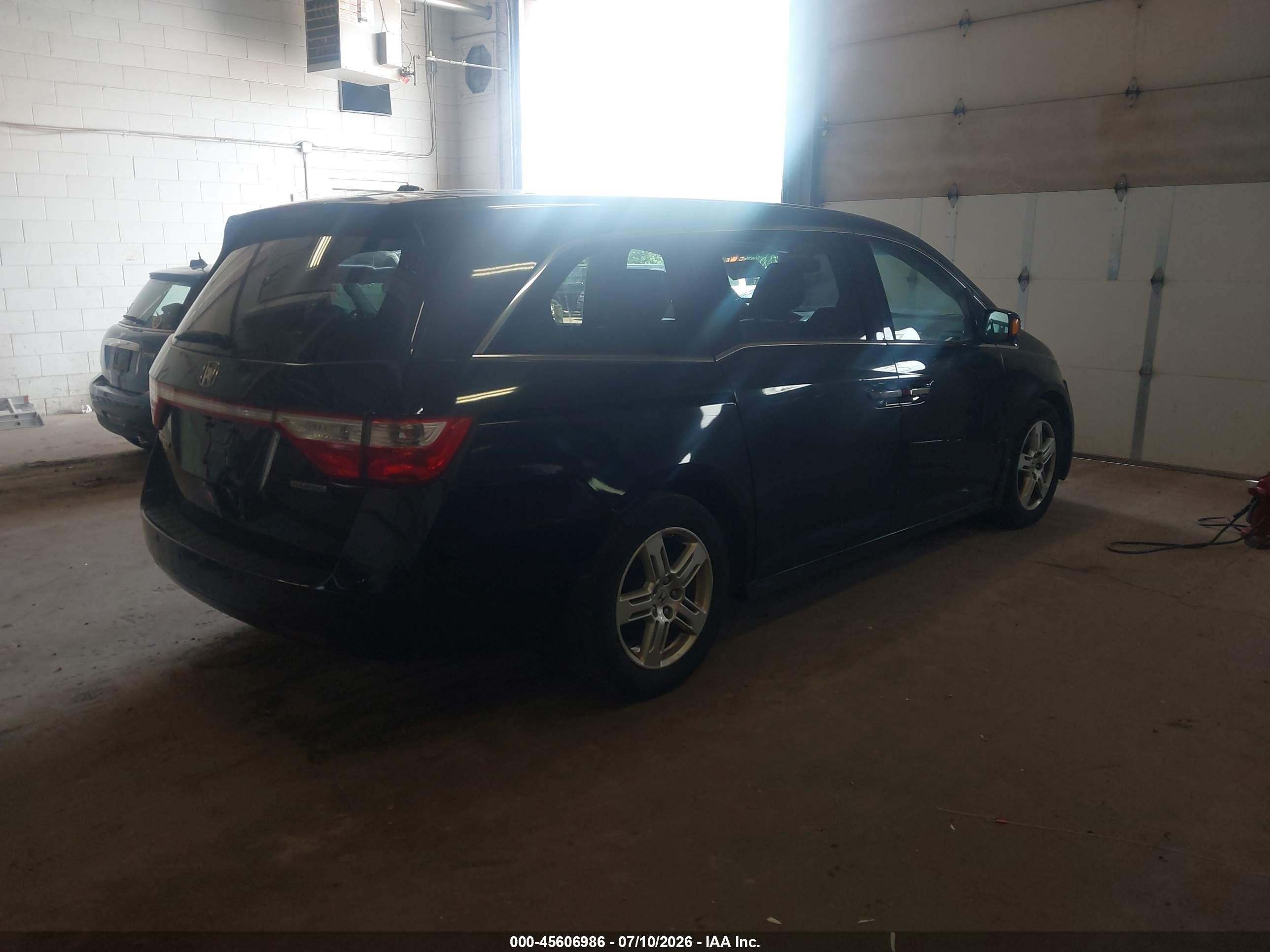 2012 Honda Odyssey Touring/touring Elite Blue vin: 5FNRL5H91CB065444