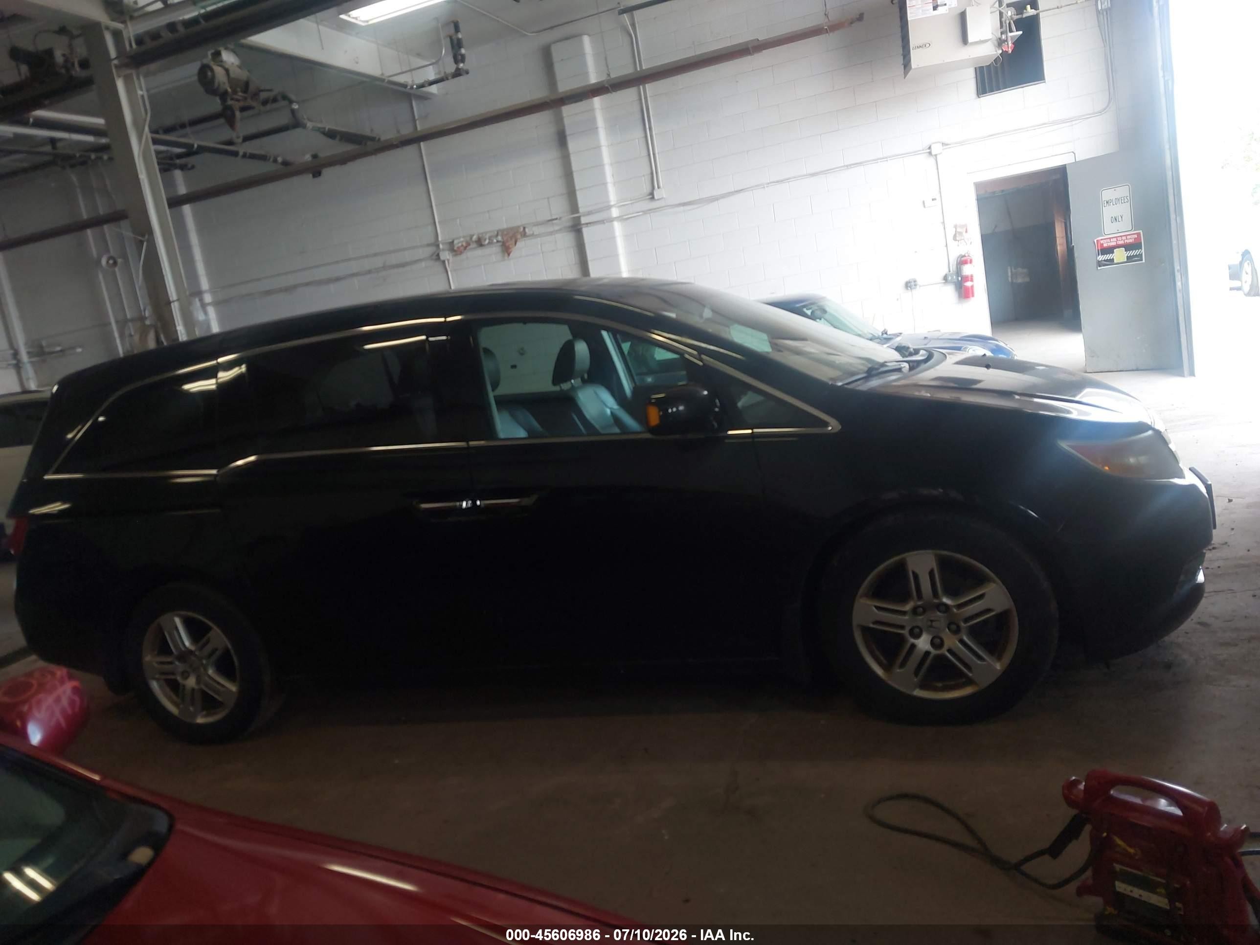 2012 Honda Odyssey Touring/touring Elite Blue vin: 5FNRL5H91CB065444