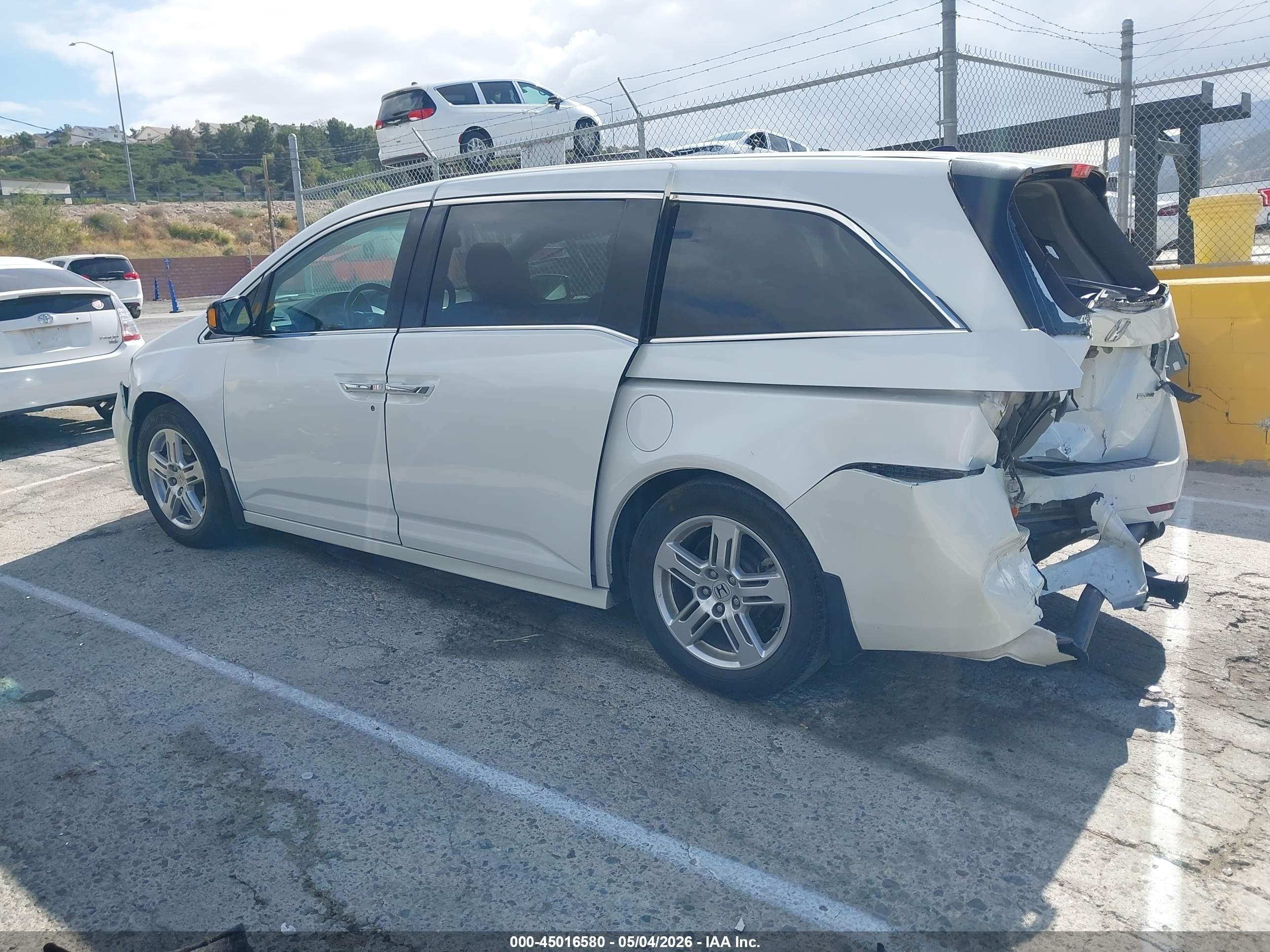2012 Honda Odyssey Touring/touring Elite Белый vin: 5FNRL5H91CB079487