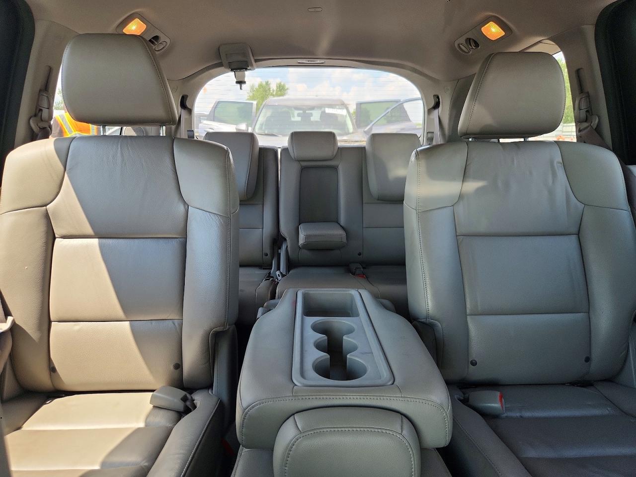 2012 Honda Odyssey Touring Gray vin: 5FNRL5H91CB085483
