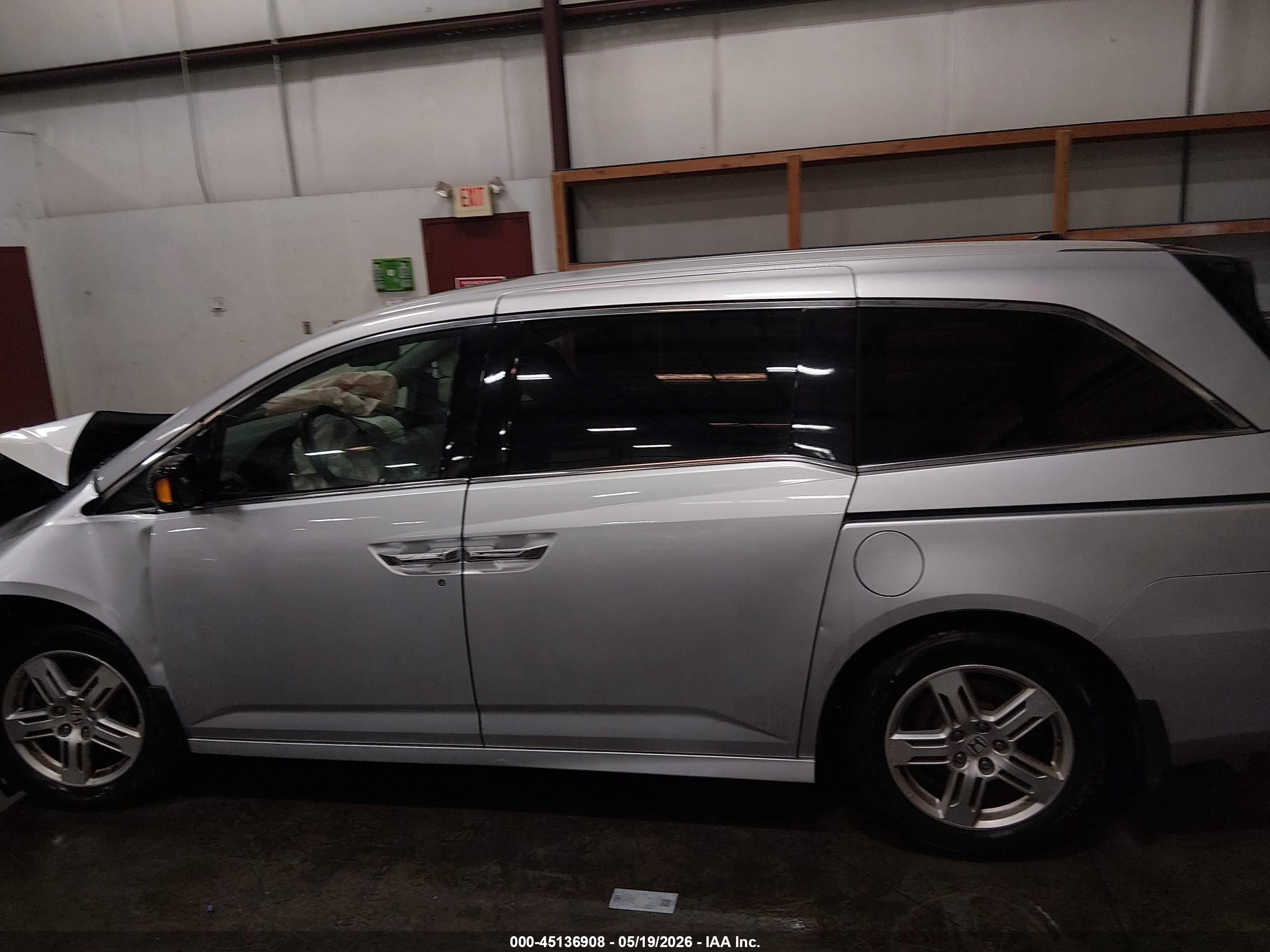2012 Honda Odyssey Touring/touring Elite Gray vin: 5FNRL5H91CB103156