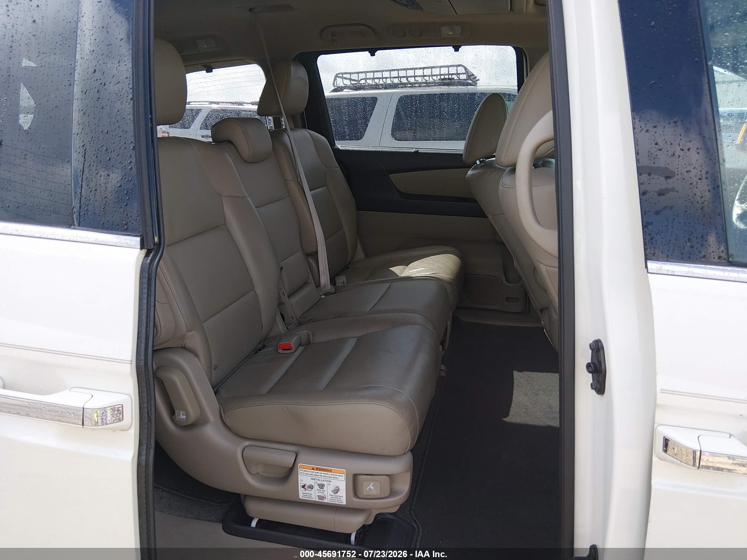 2013 Honda Odyssey Touring/touring Elite White vin: 5FNRL5H91DB005911