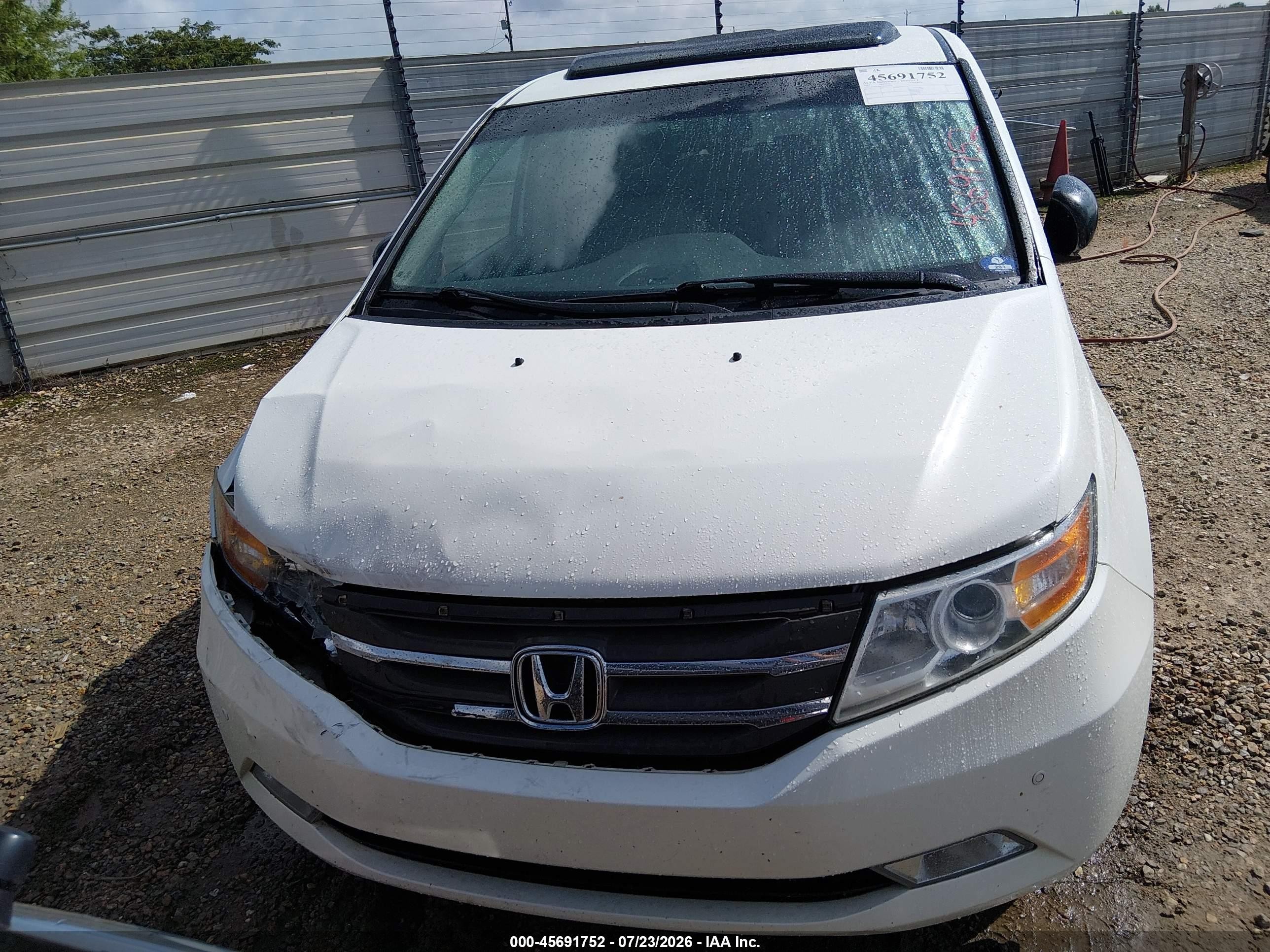 2013 Honda Odyssey Touring/touring Elite White vin: 5FNRL5H91DB005911