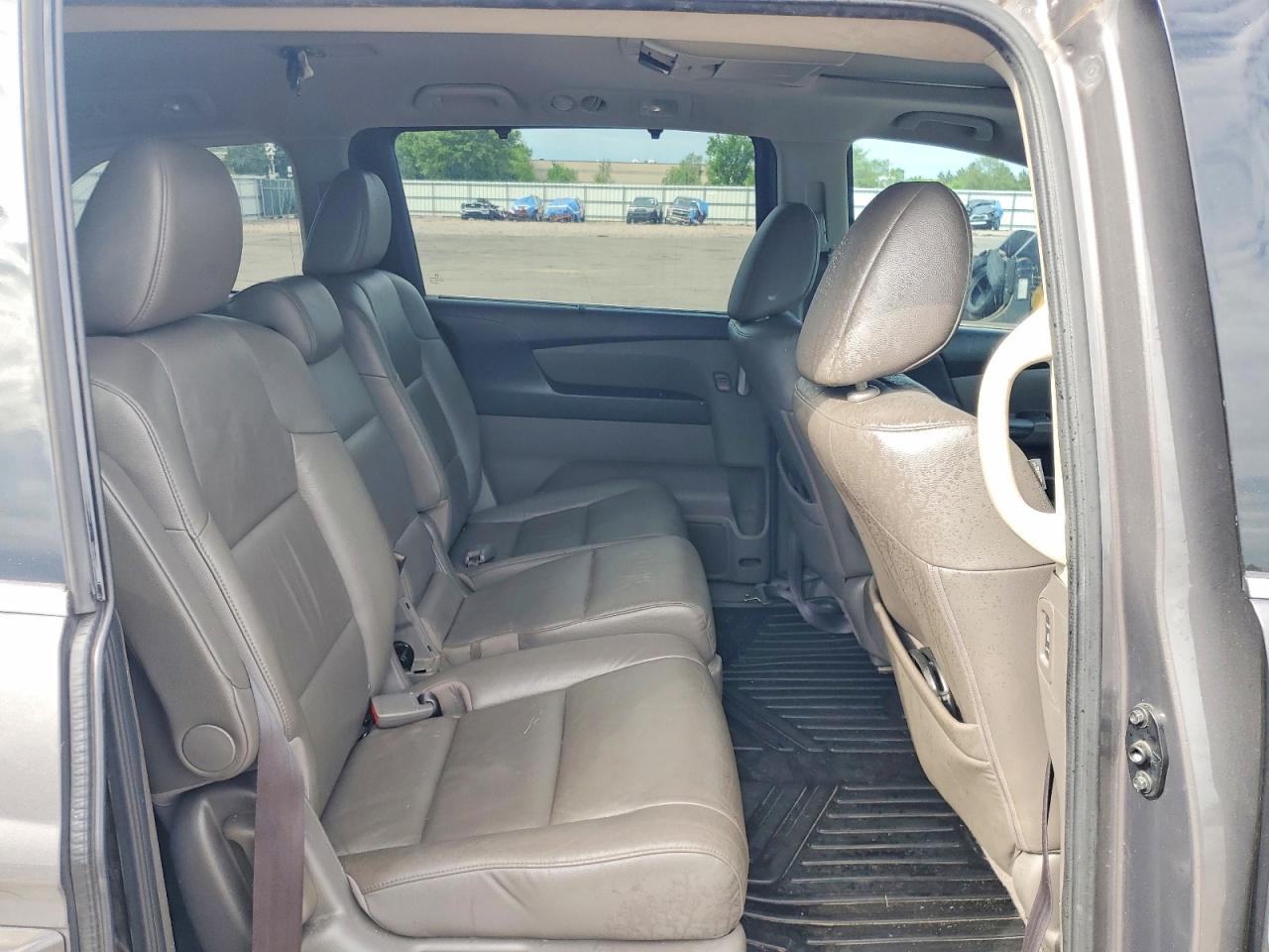 2013 Honda Odyssey Touring Gray vin: 5FNRL5H91DB011546