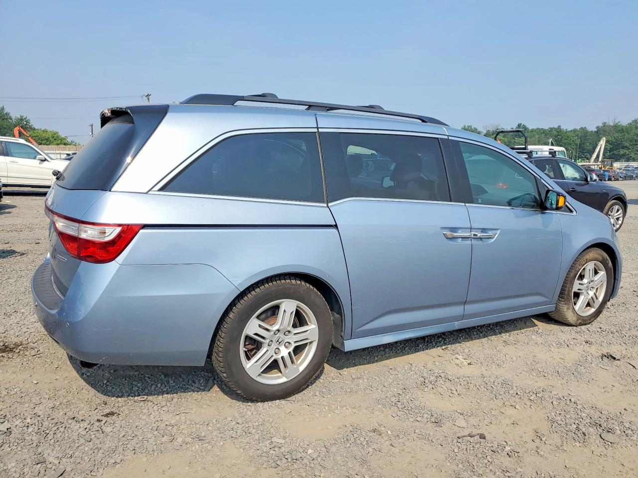 2013 Honda Odyssey Touring Blue vin: 5FNRL5H91DB057622