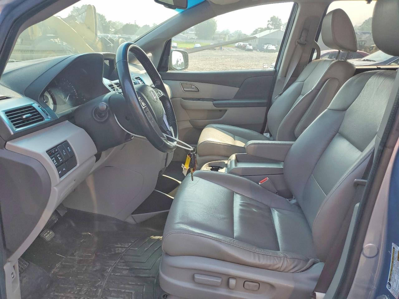 2013 Honda Odyssey Touring Blue vin: 5FNRL5H91DB057622