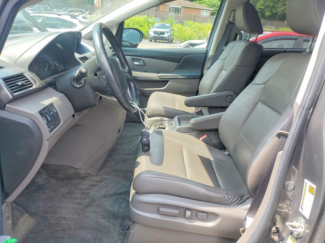2014 Honda Odyssey Touring Gray vin: 5FNRL5H91EB031507