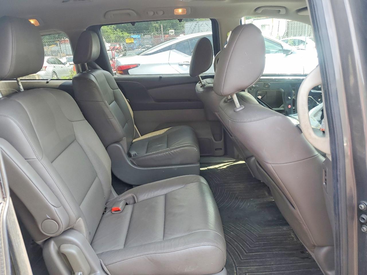 2014 Honda Odyssey Touring Gray vin: 5FNRL5H91EB031507
