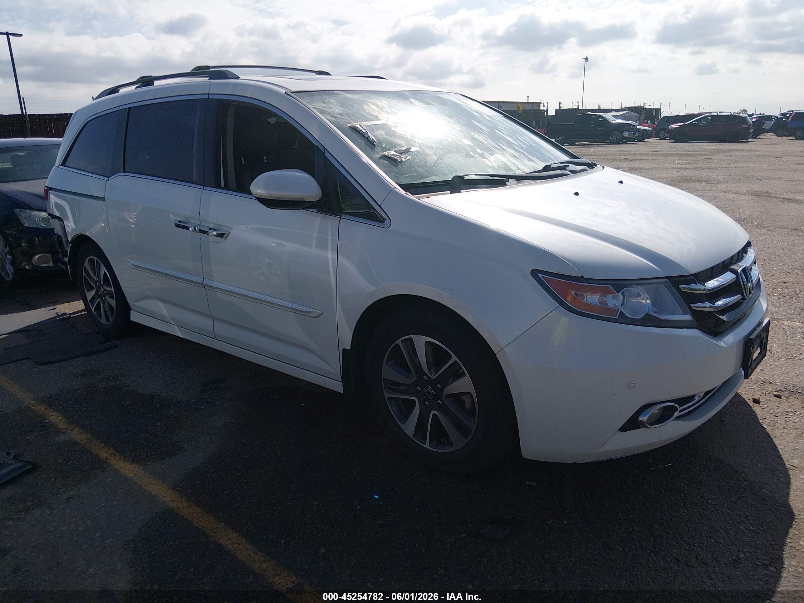 2014 Honda Odyssey Touring/touring Elite White vin: 5FNRL5H91EB051157