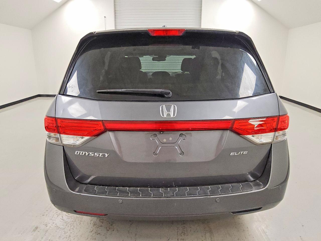 2014 Honda Odyssey Touring Gray vin: 5FNRL5H91EB094879