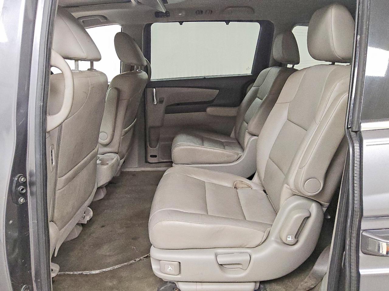 2014 Honda Odyssey Touring Gray vin: 5FNRL5H91EB094879