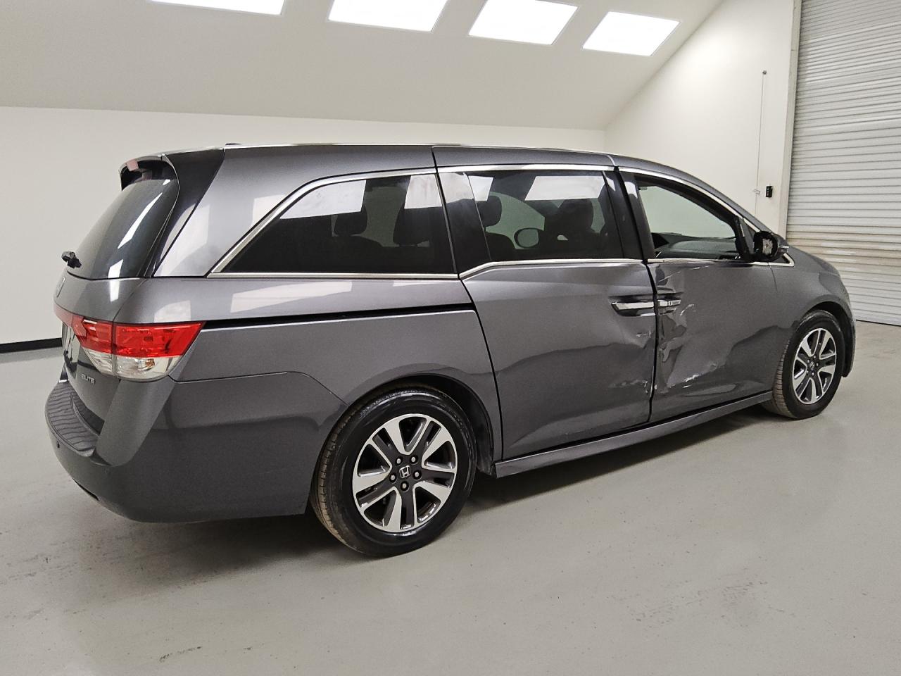 2014 Honda Odyssey Touring Gray vin: 5FNRL5H91EB094879 Damage: Right -B- Pillar, Kinked, 1 To 2 Inches