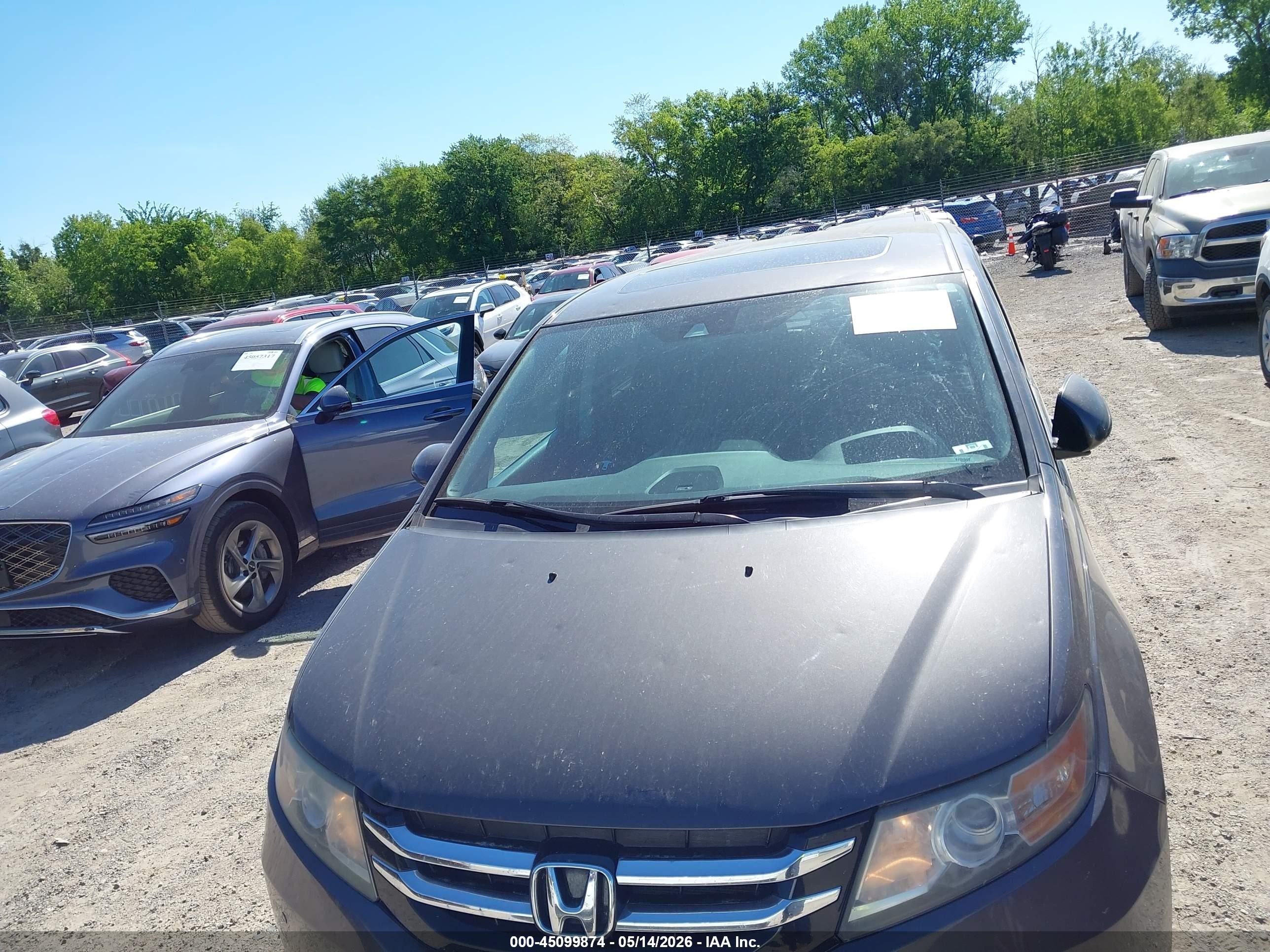 2014 Honda Odyssey Touring/touring Elite Gray vin: 5FNRL5H91EB112605