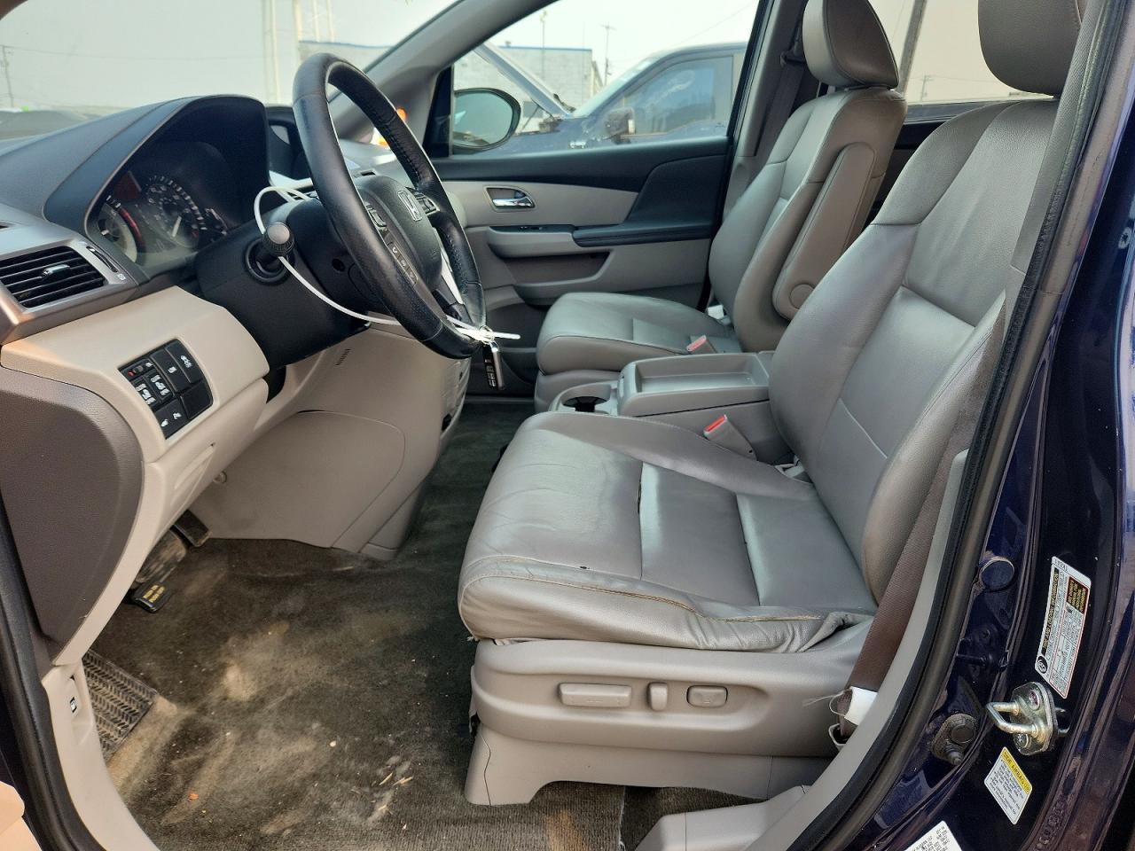 2014 Honda Odyssey Touring Blue vin: 5FNRL5H91EB139299