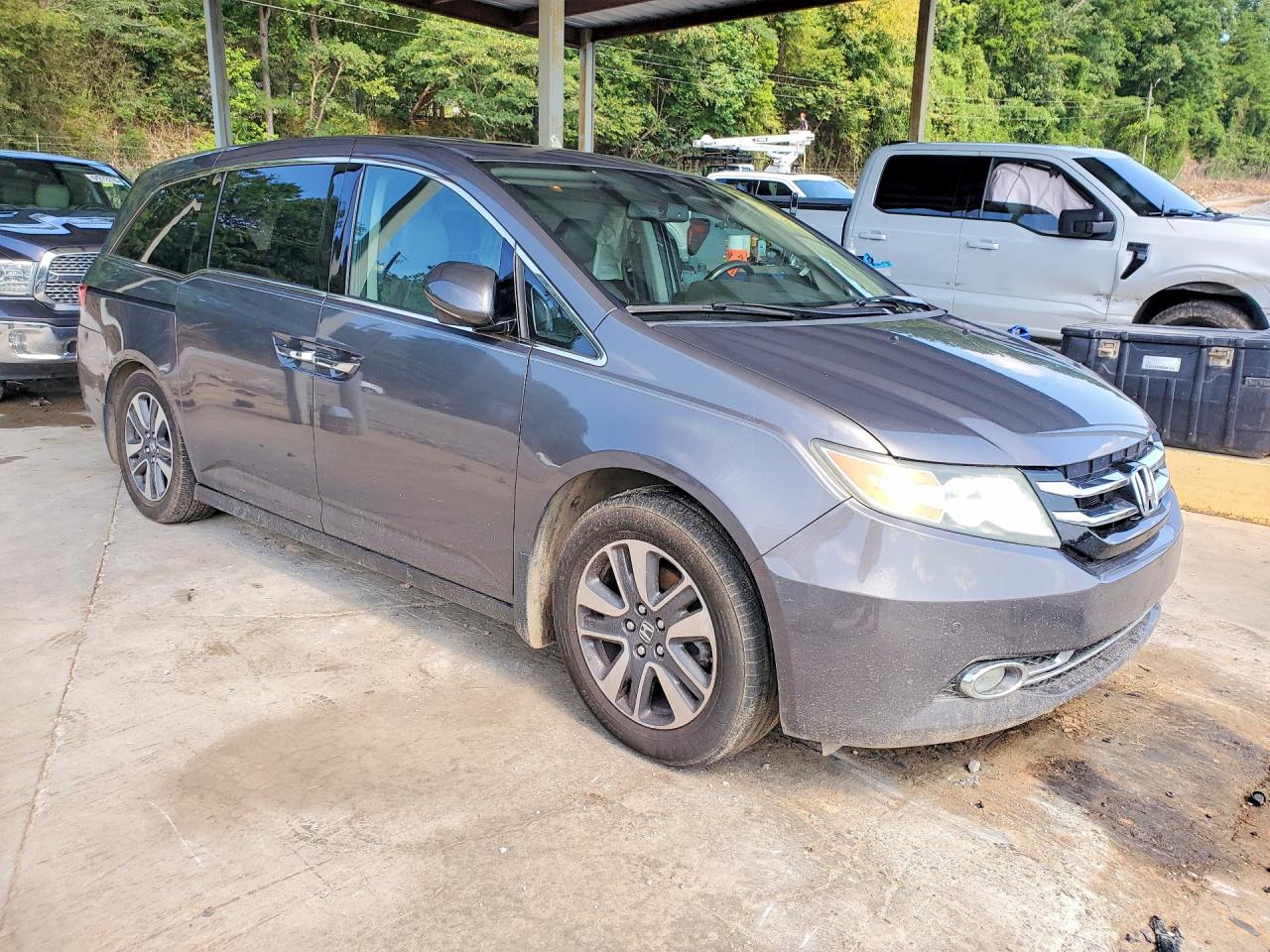 2015 Honda Odyssey Touring Charcoal vin: 5FNRL5H91FB014353