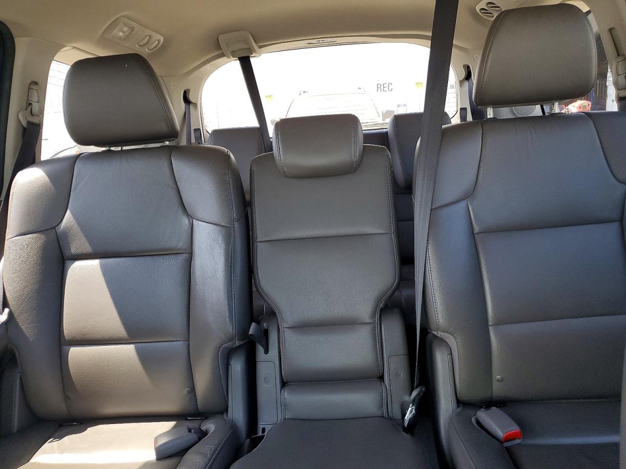 2015 Honda Odyssey Touring Gray vin: 5FNRL5H91FB062497