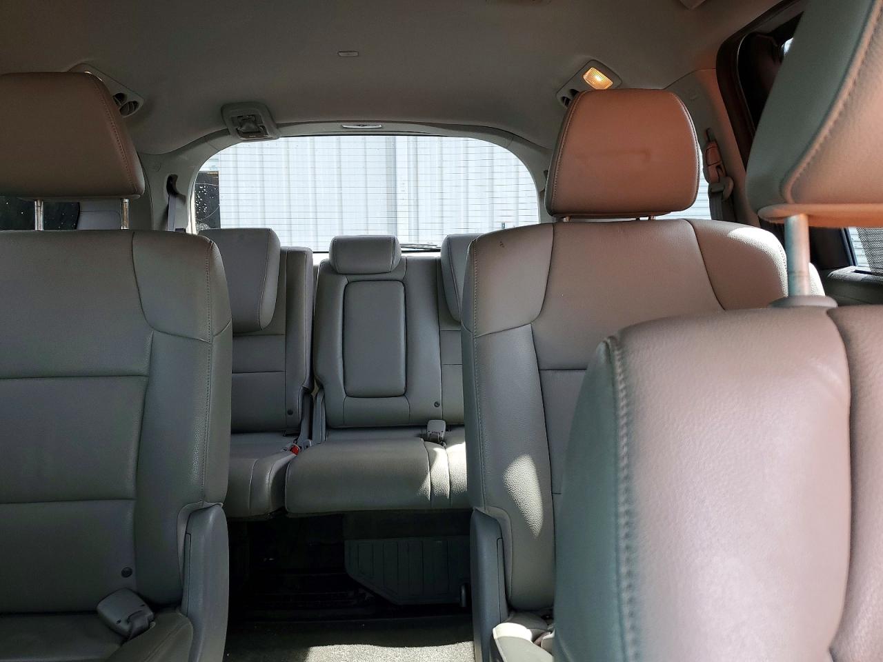 2015 Honda Odyssey Touring Серебряный vin: 5FNRL5H91FB072821