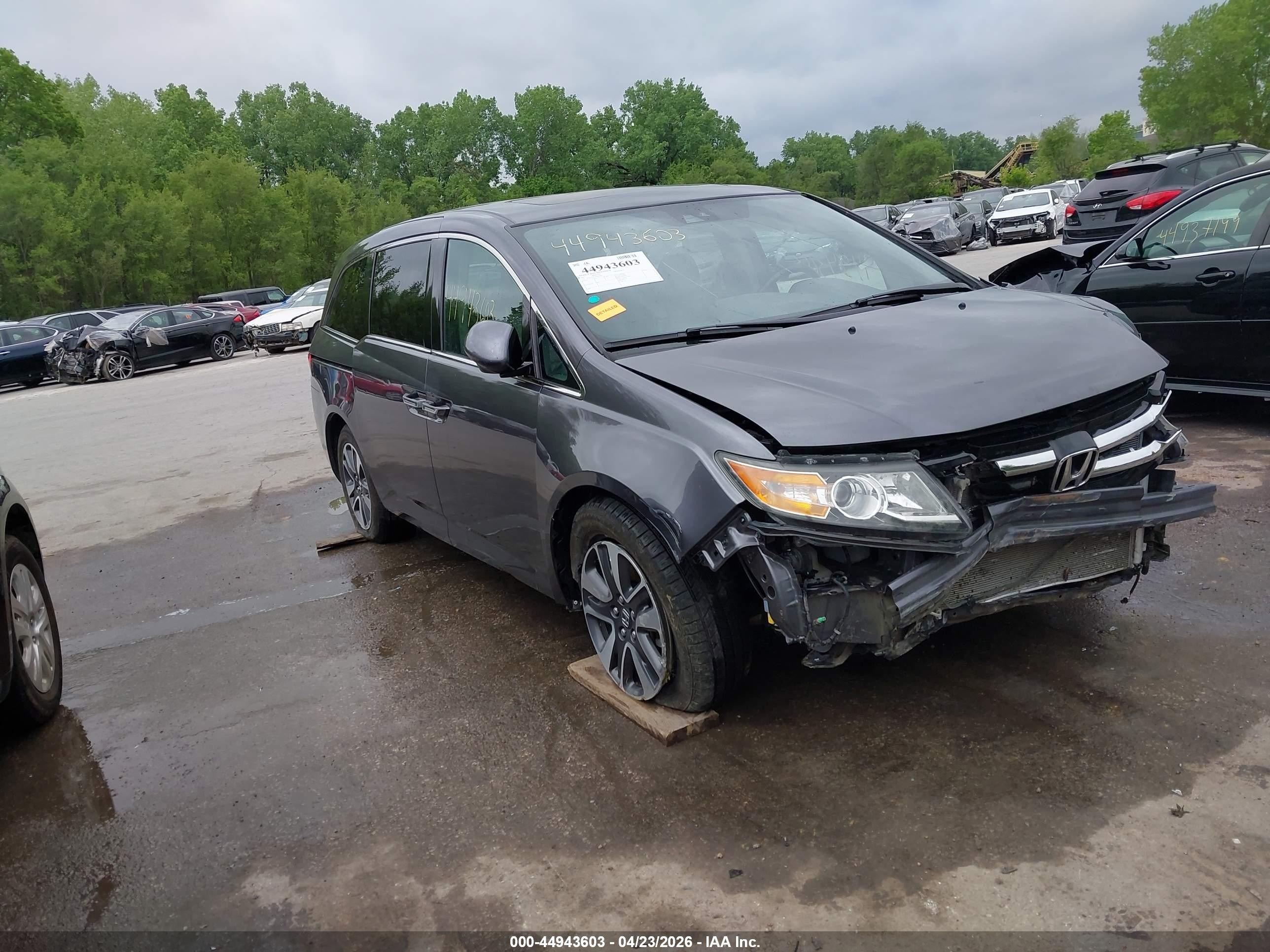 2015 Honda Odyssey Touring/touring Elite Gray vin: 5FNRL5H91FB077405