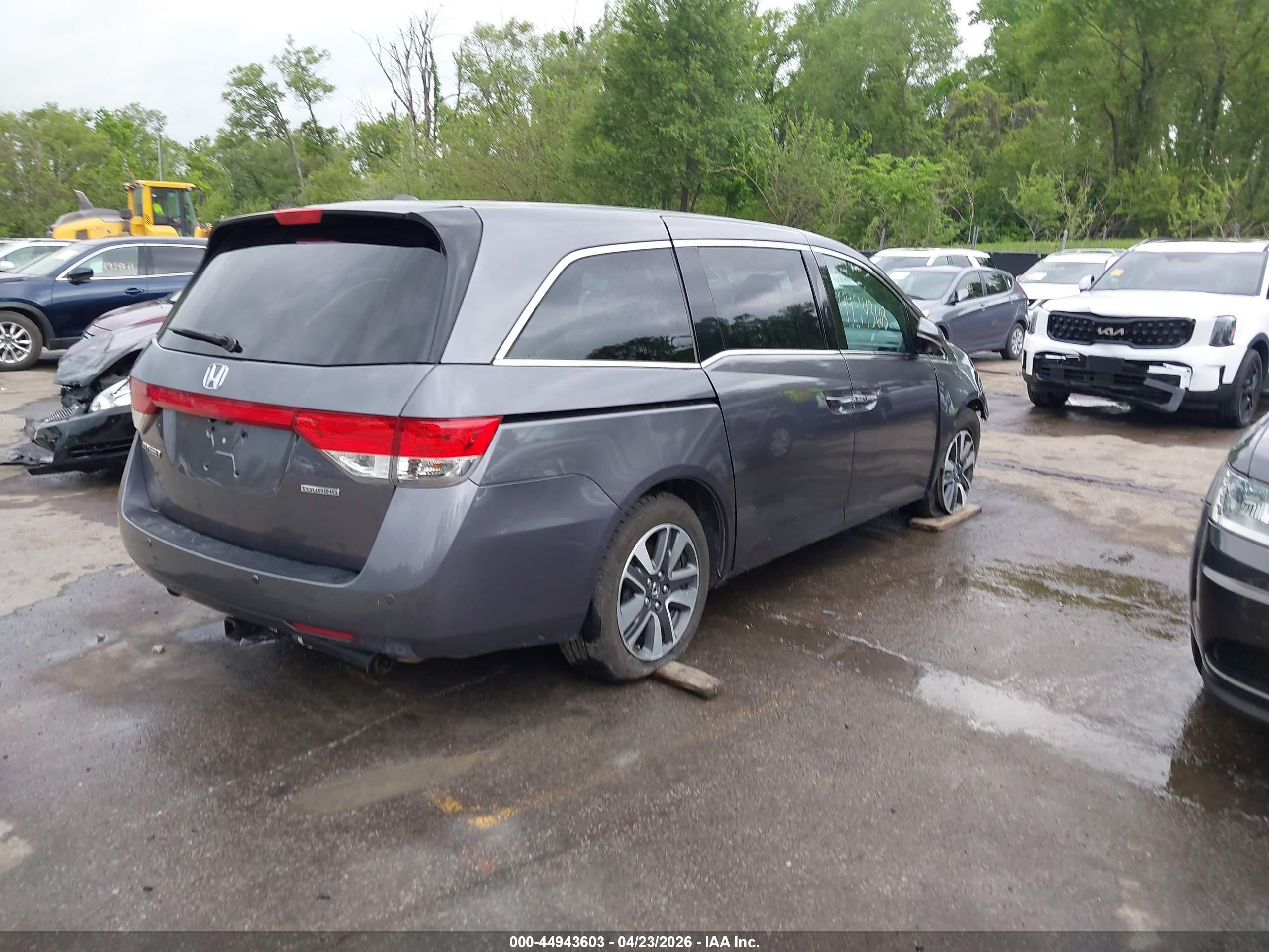 2015 Honda Odyssey Touring/touring Elite Gray vin: 5FNRL5H91FB077405